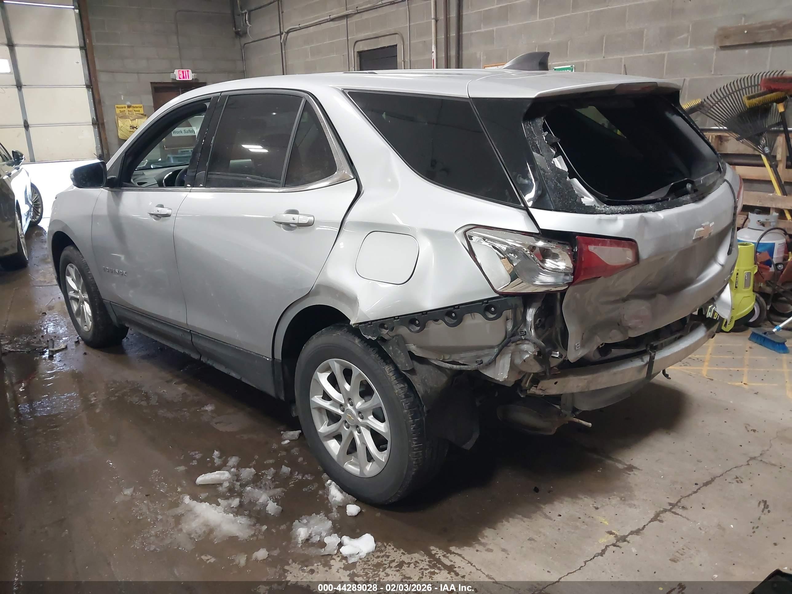 CHEVROLET EQUINOX image 3