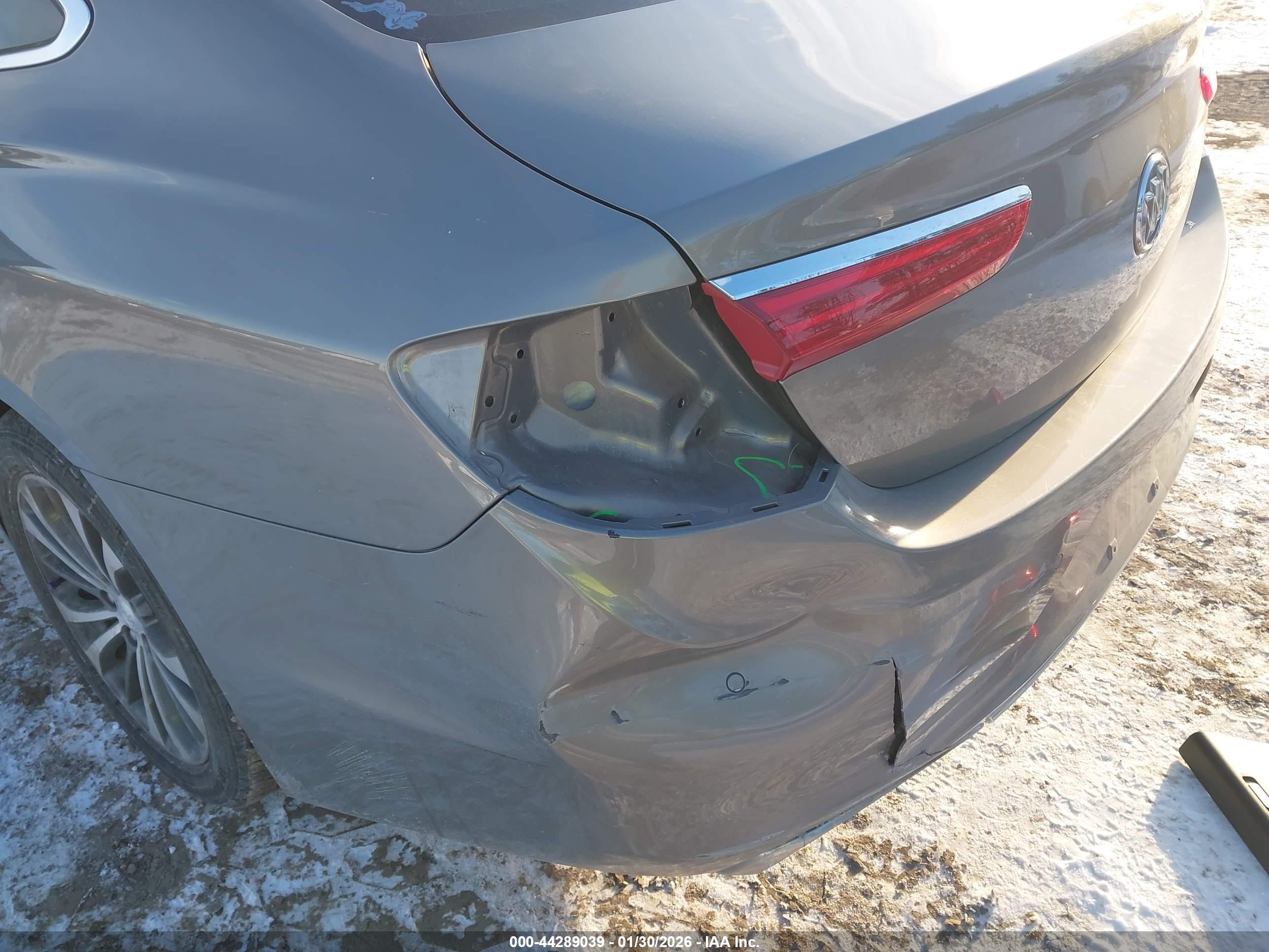 BUICK LACROSSE image 6