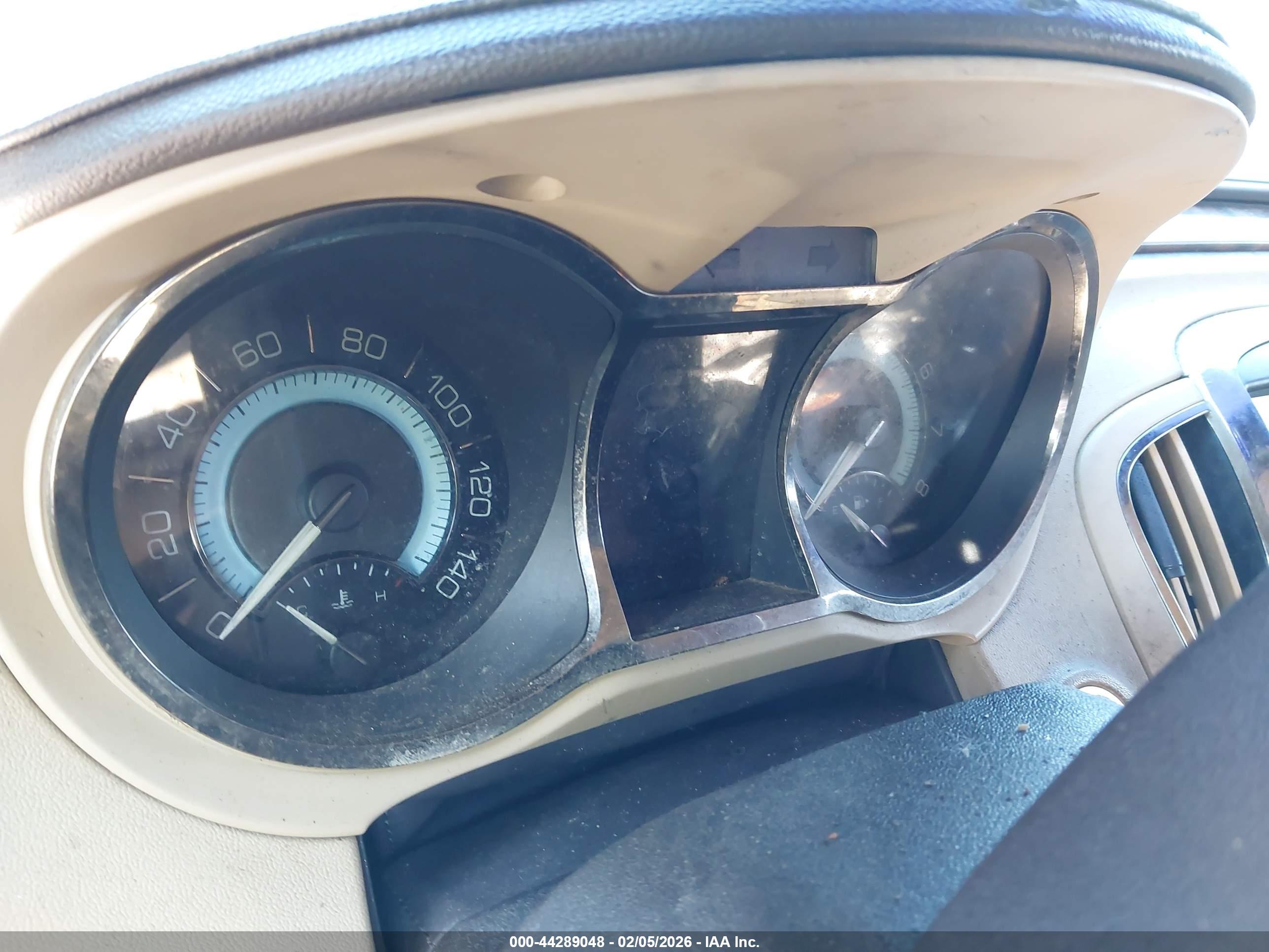BUICK LACROSSE image 7