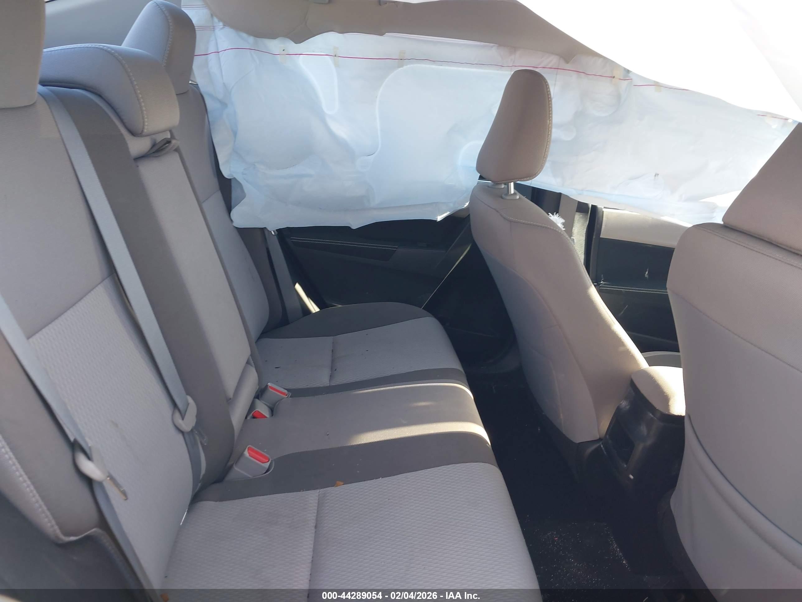 TOYOTA COROLLA image 8