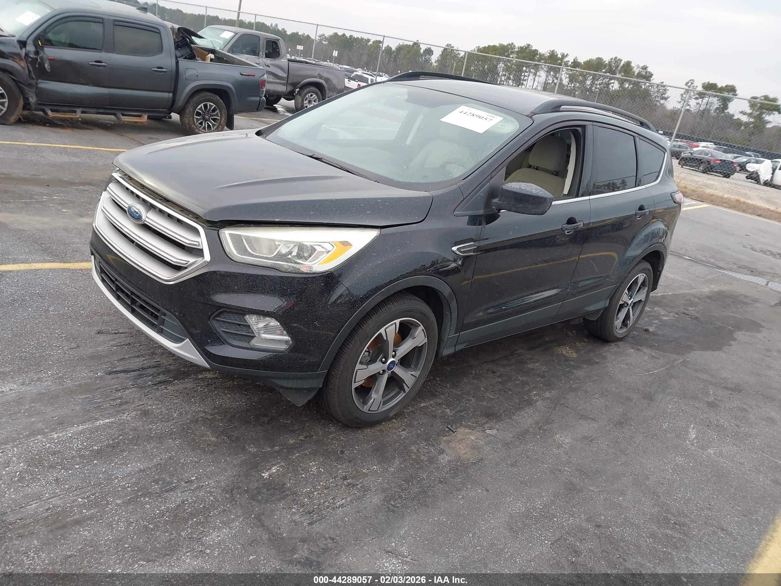 FORD ESCAPE image 2