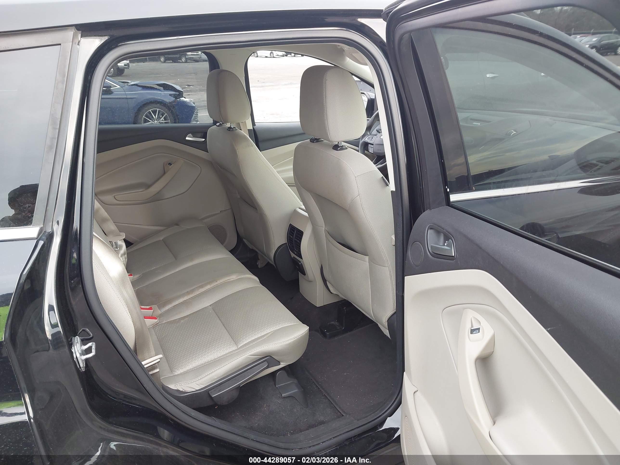 FORD ESCAPE image 8