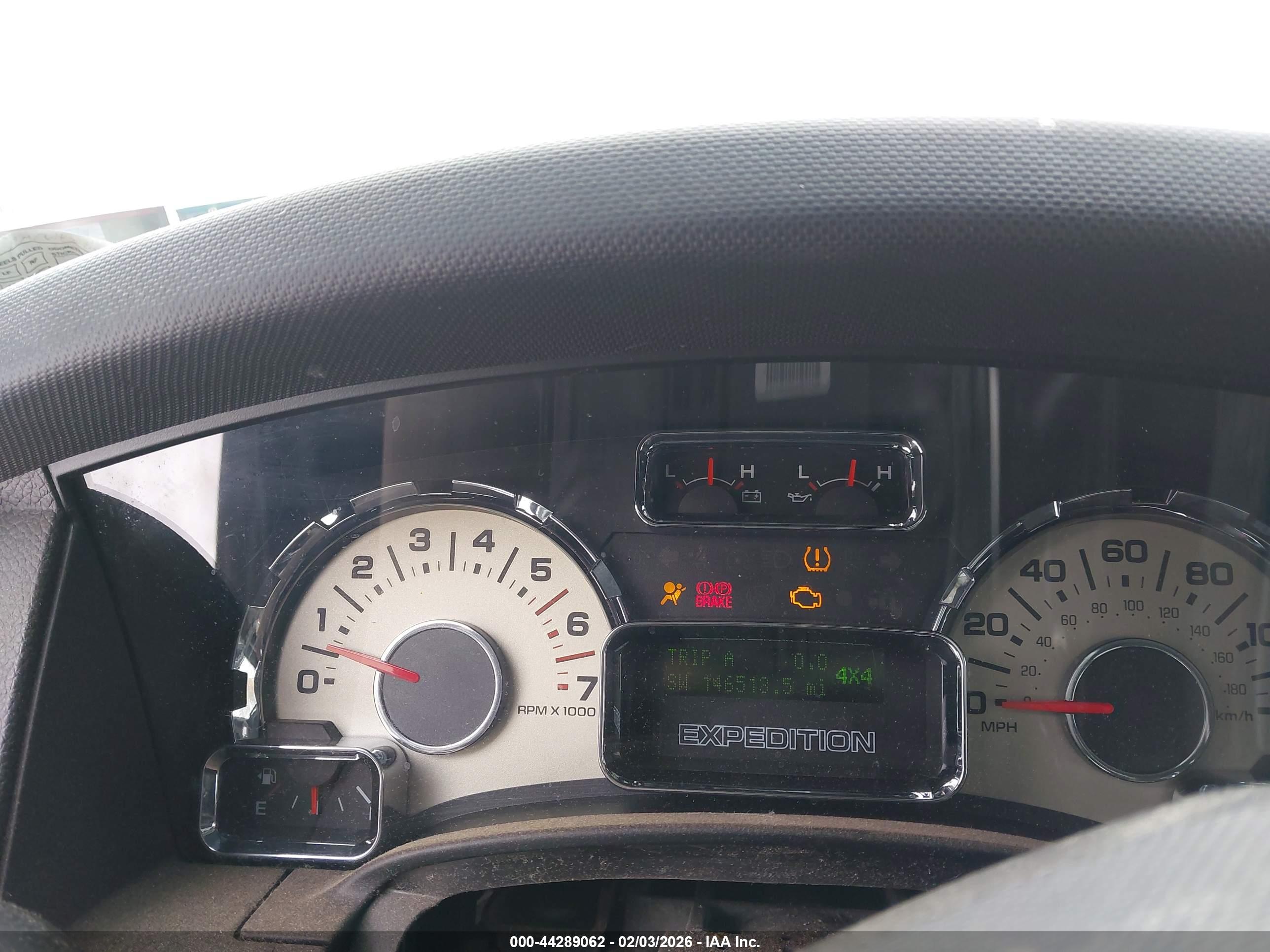 FORD EXPEDITION image 7