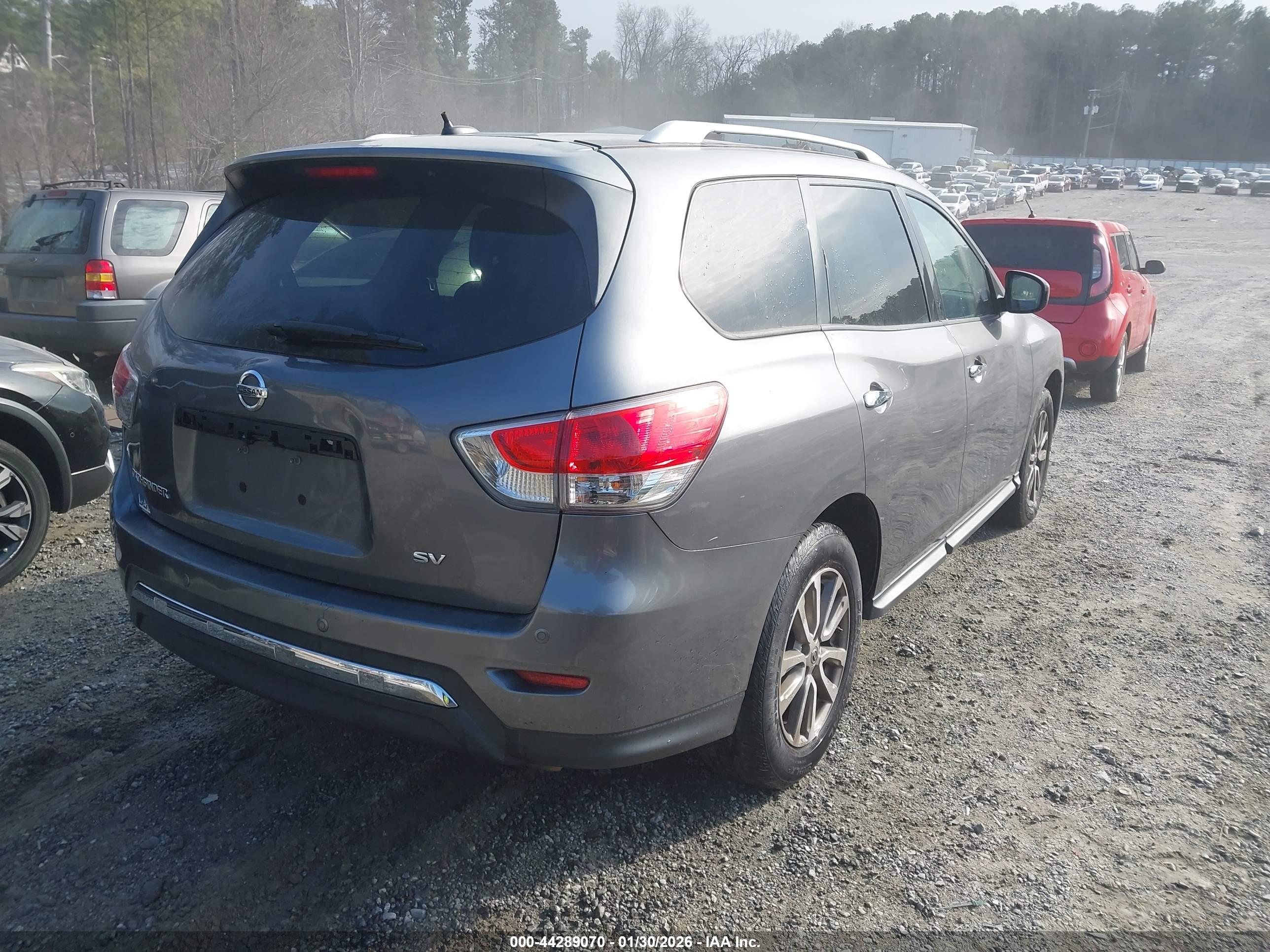 NISSAN PATHFINDER image 4