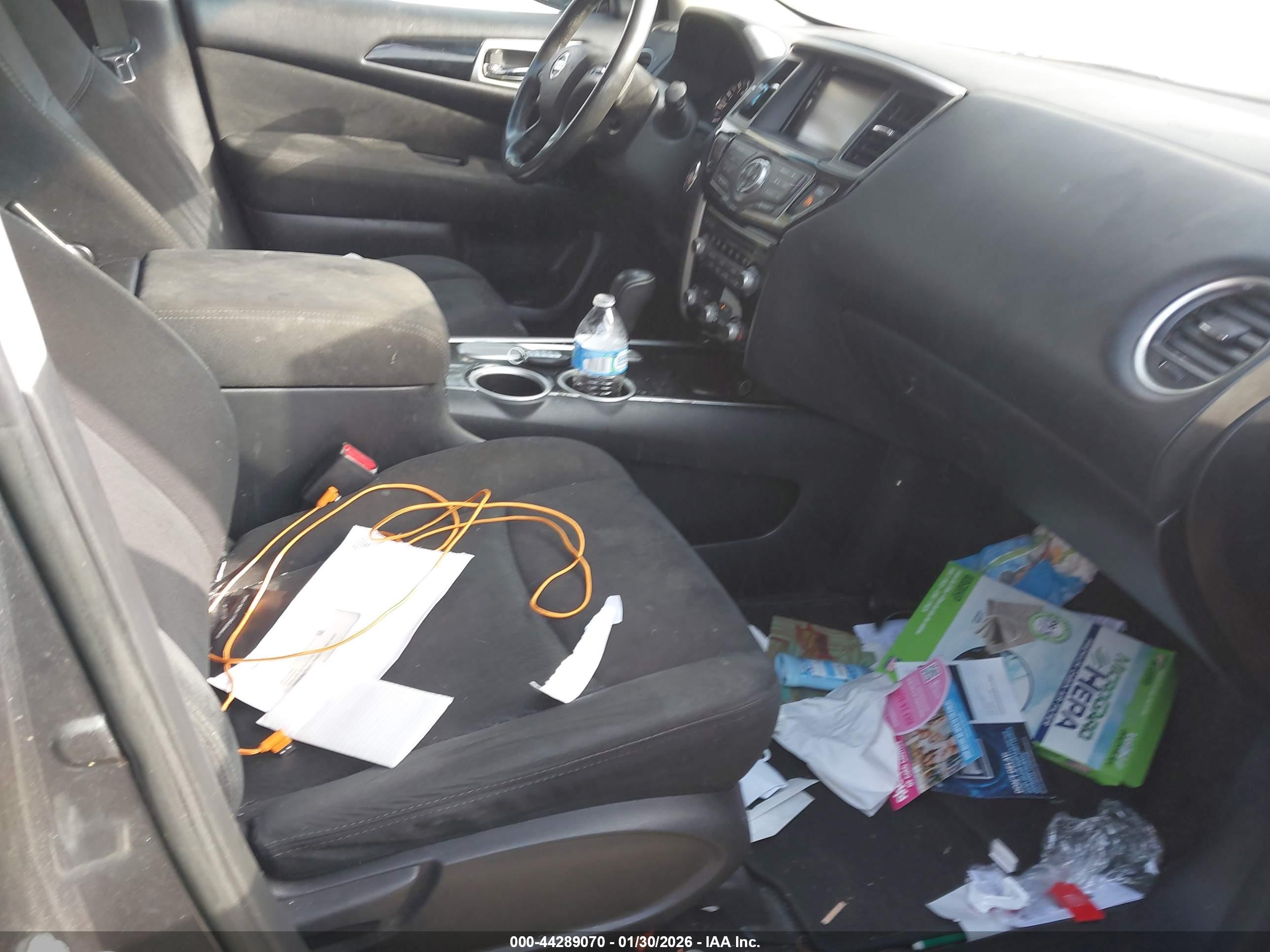 NISSAN PATHFINDER image 5