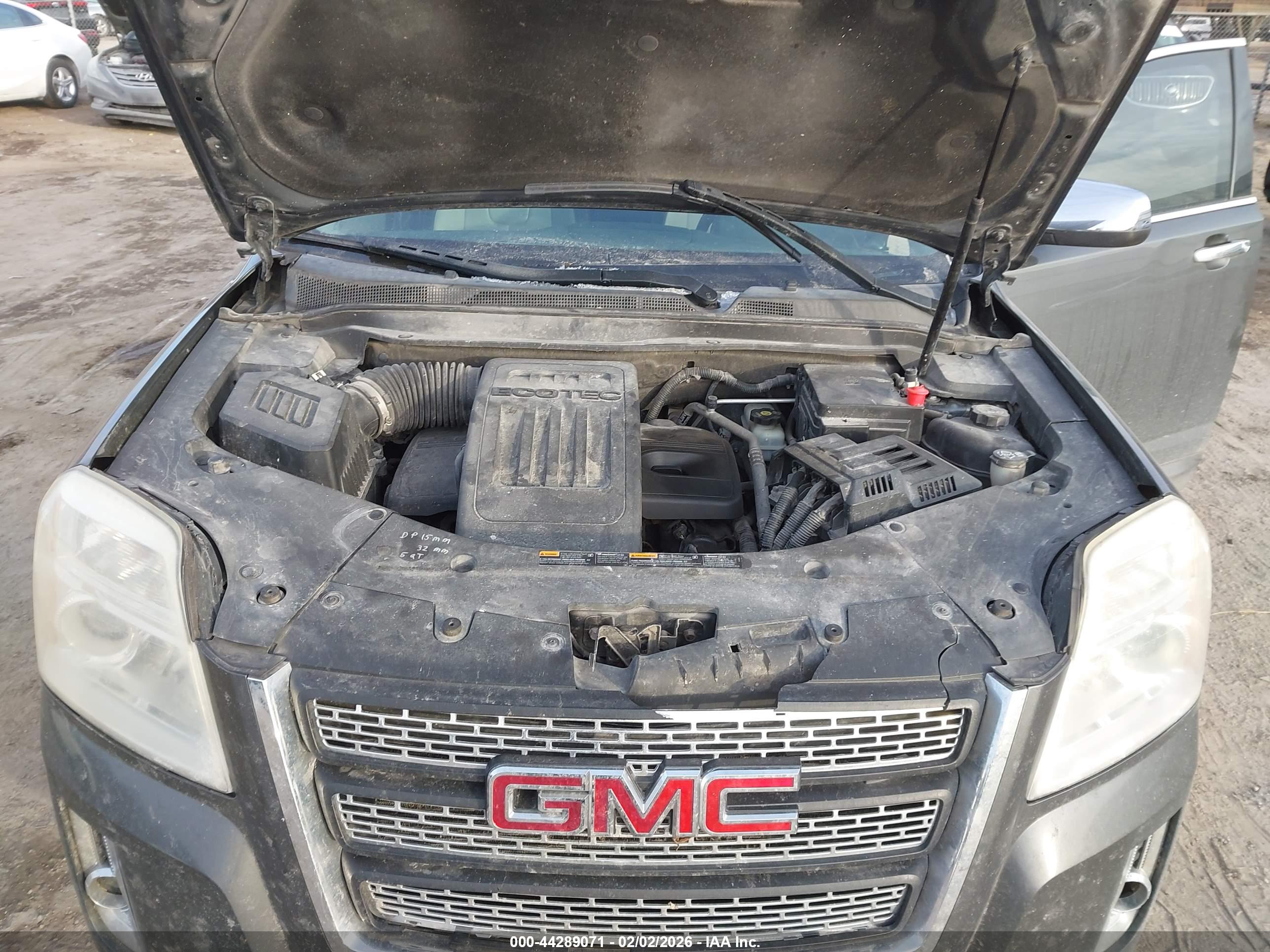GMC TERRAIN image 10