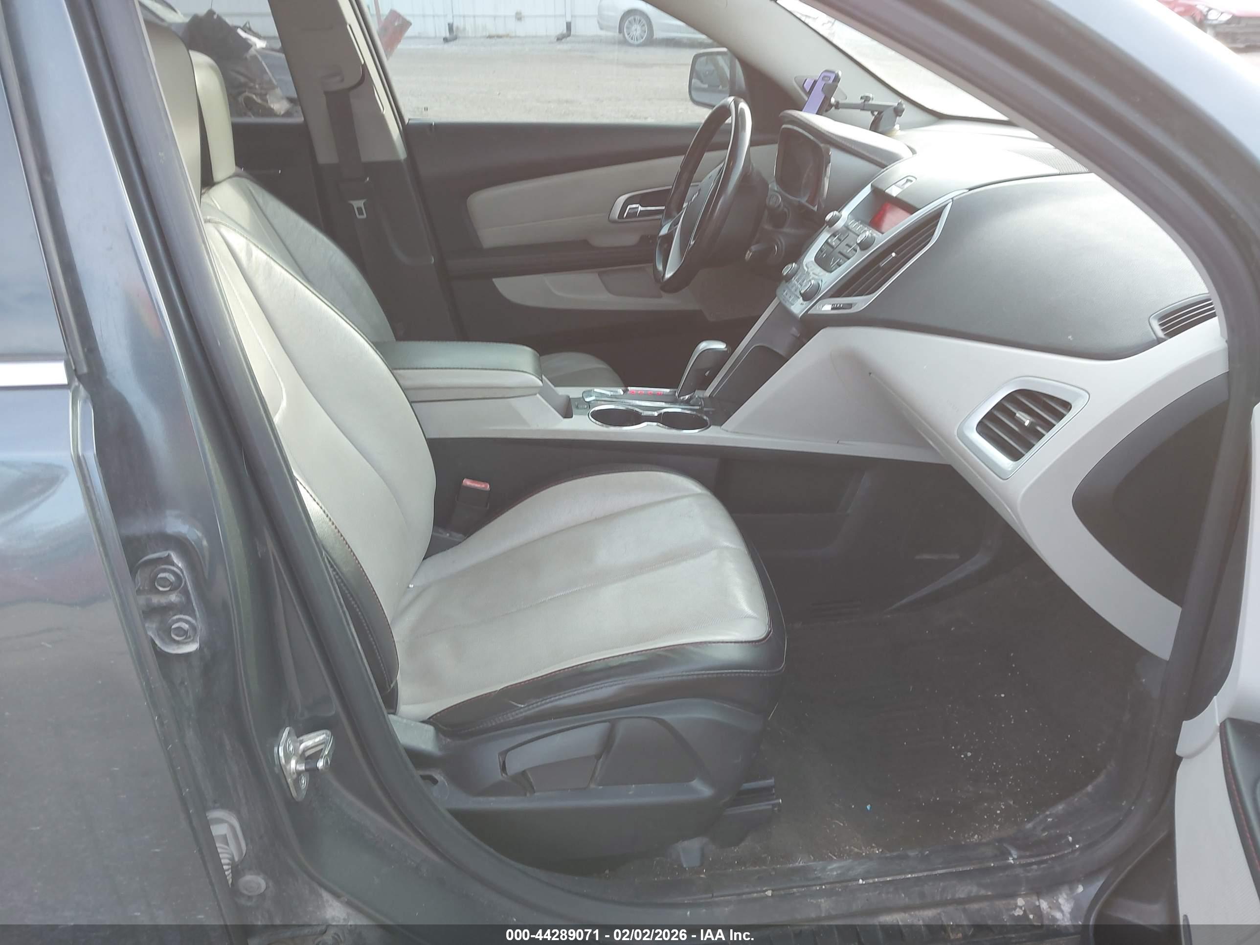GMC TERRAIN image 5