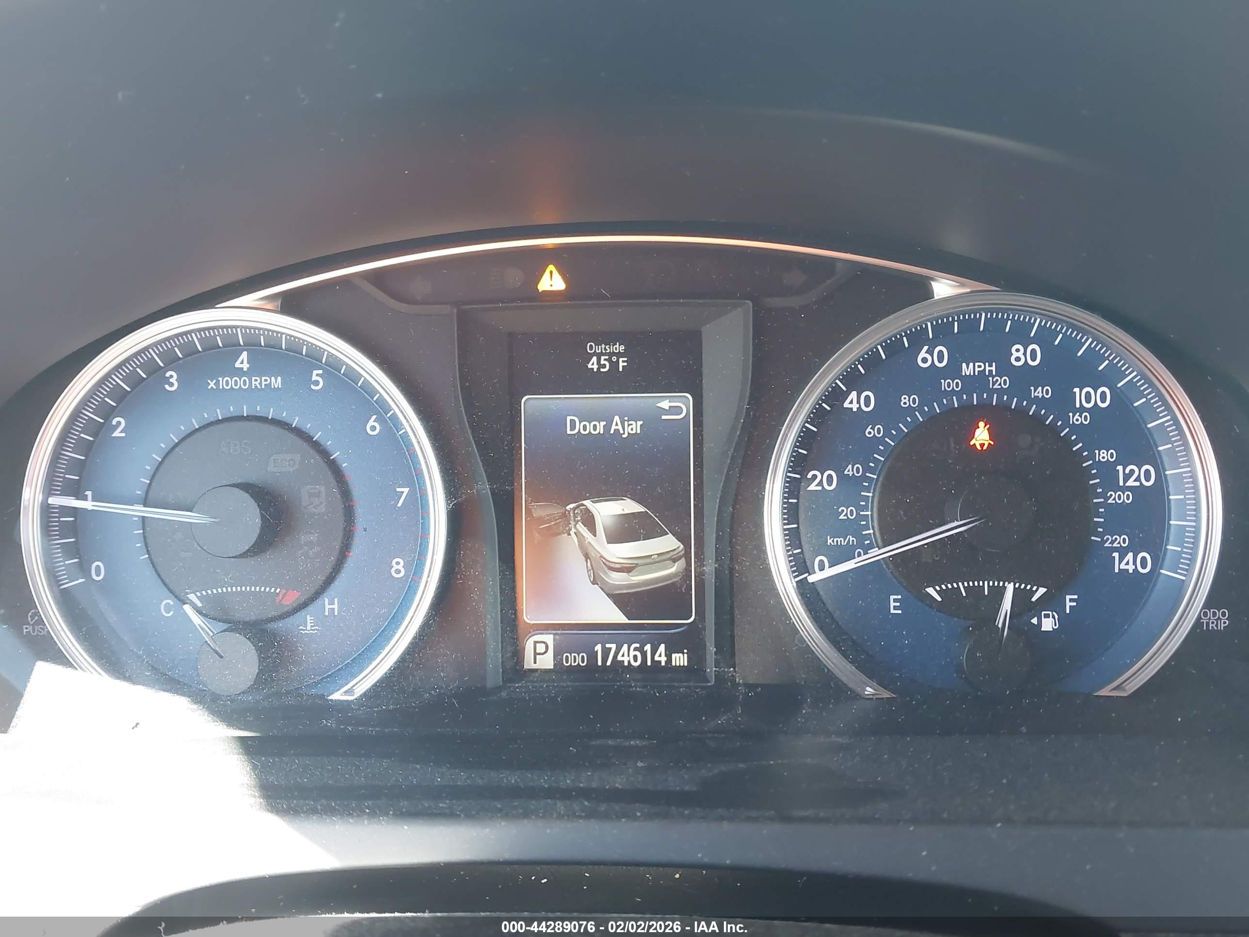 TOYOTA CAMRY image 7