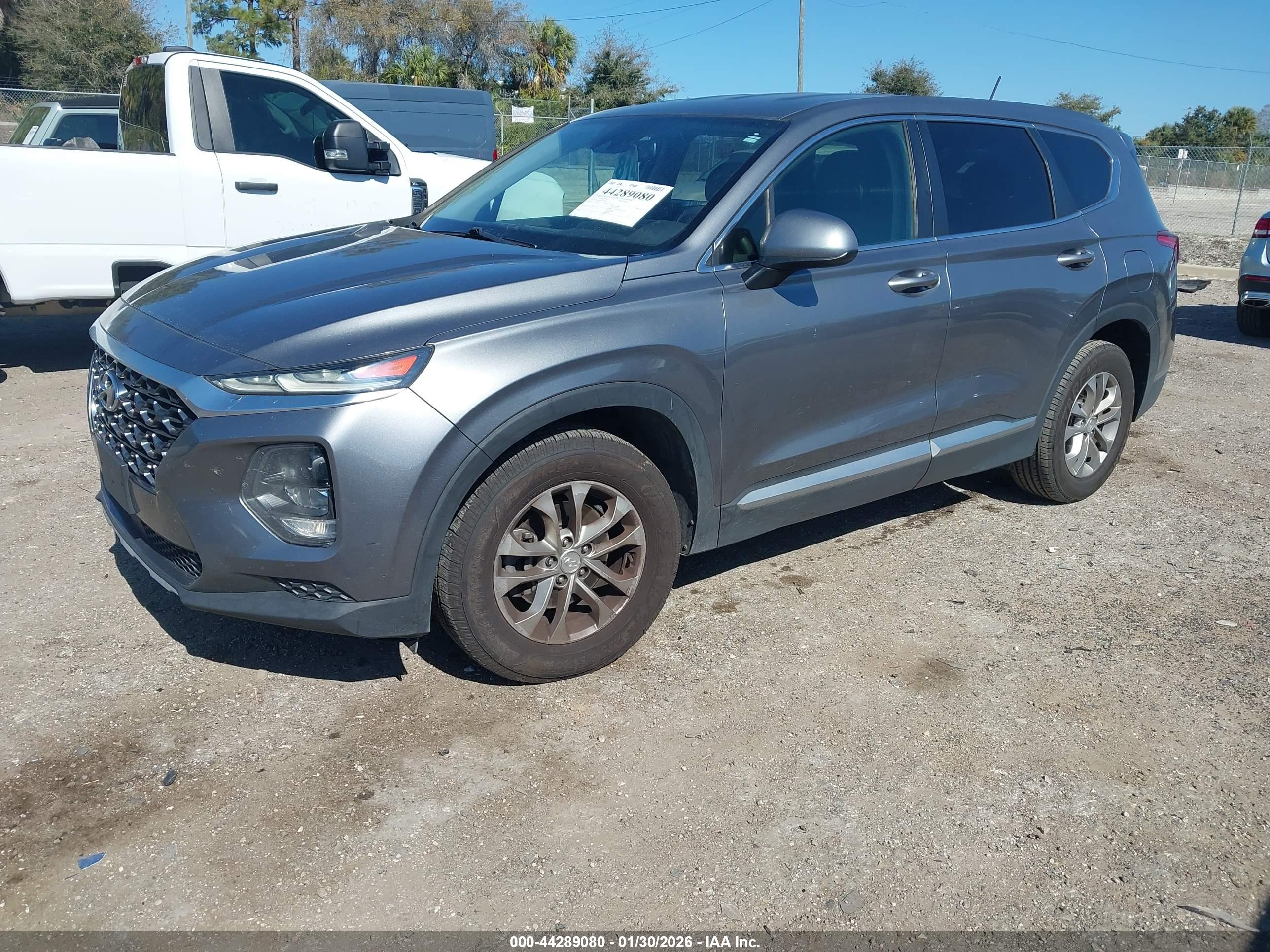 HYUNDAI SANTA image 2