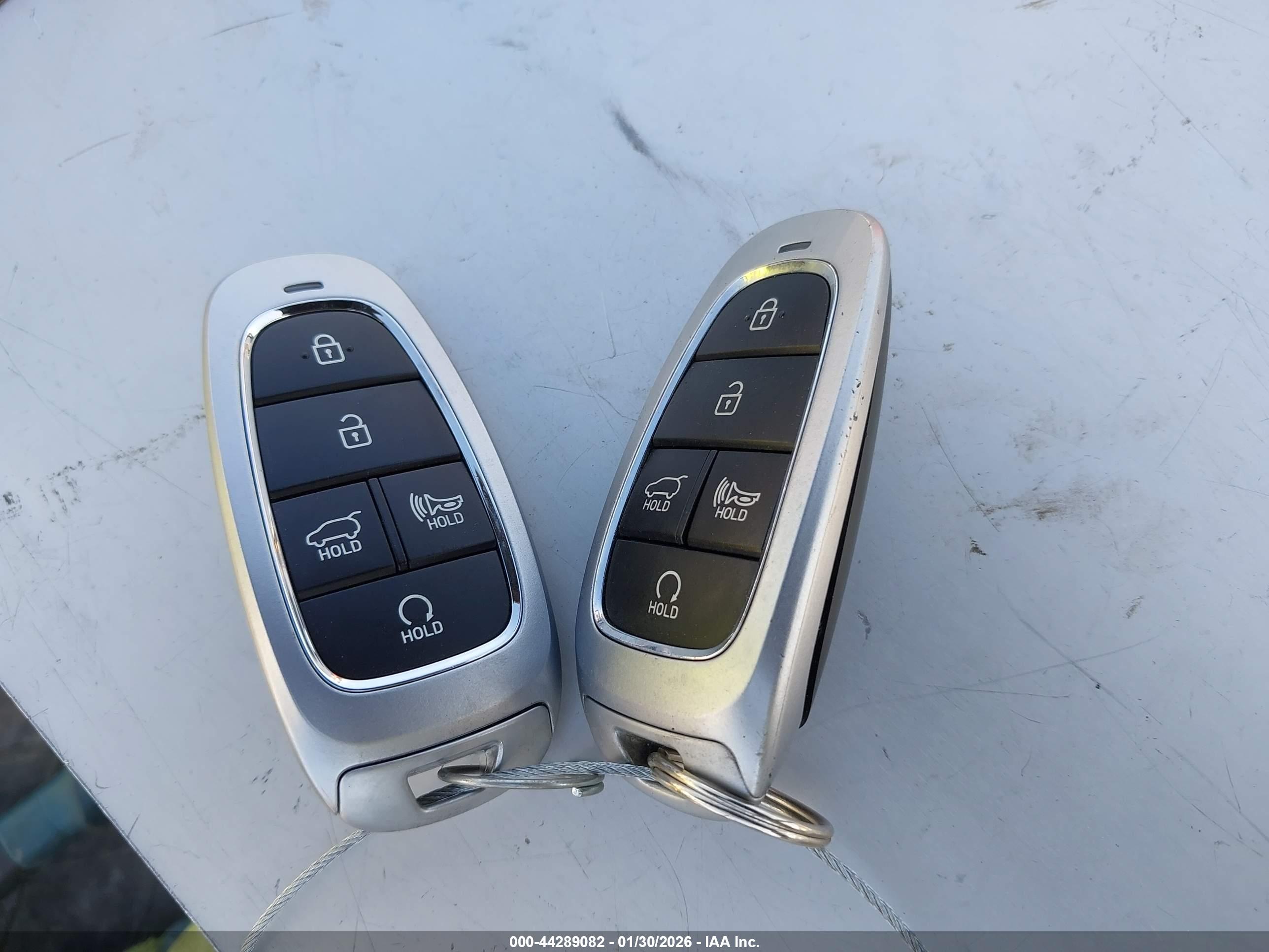 HYUNDAI TUCSON image 11
