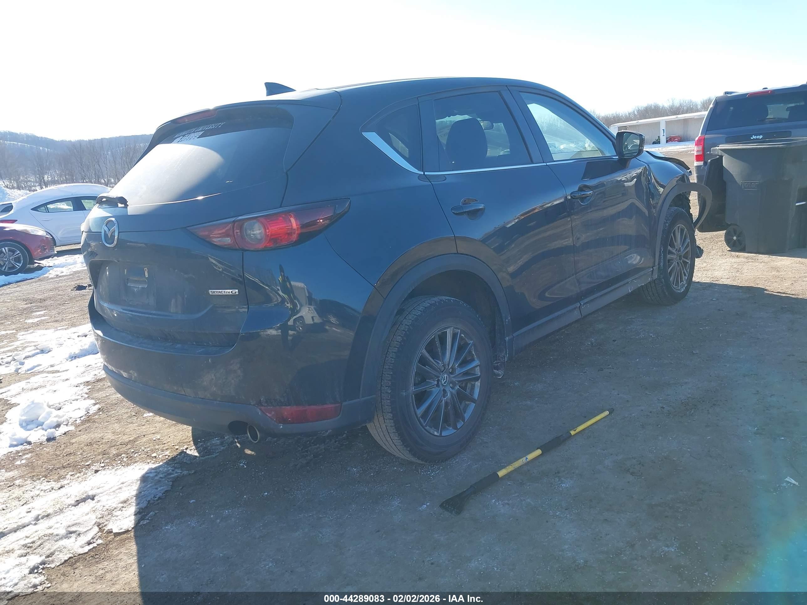 MAZDA CX-5 image 4