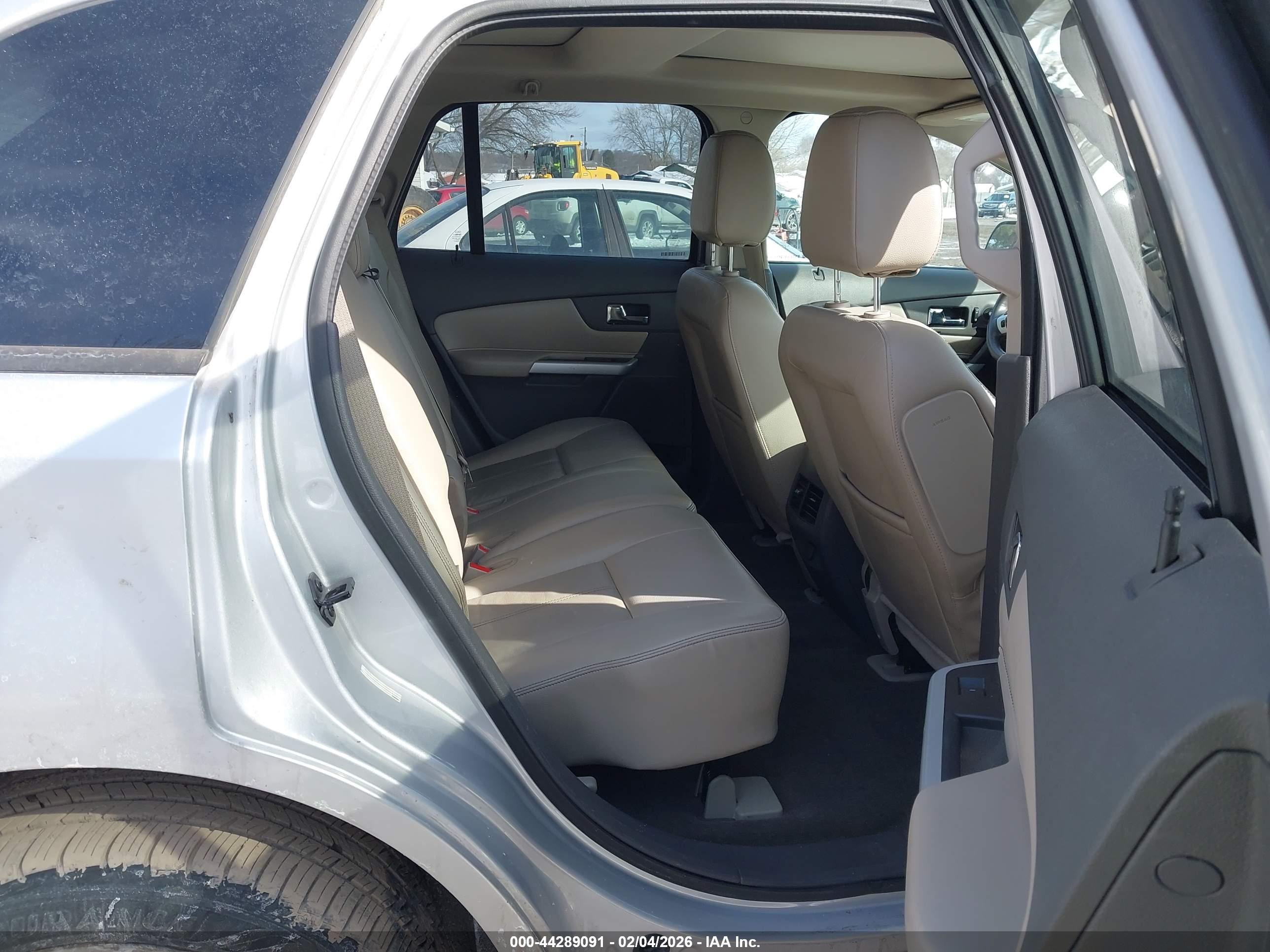 FORD EDGE image 8