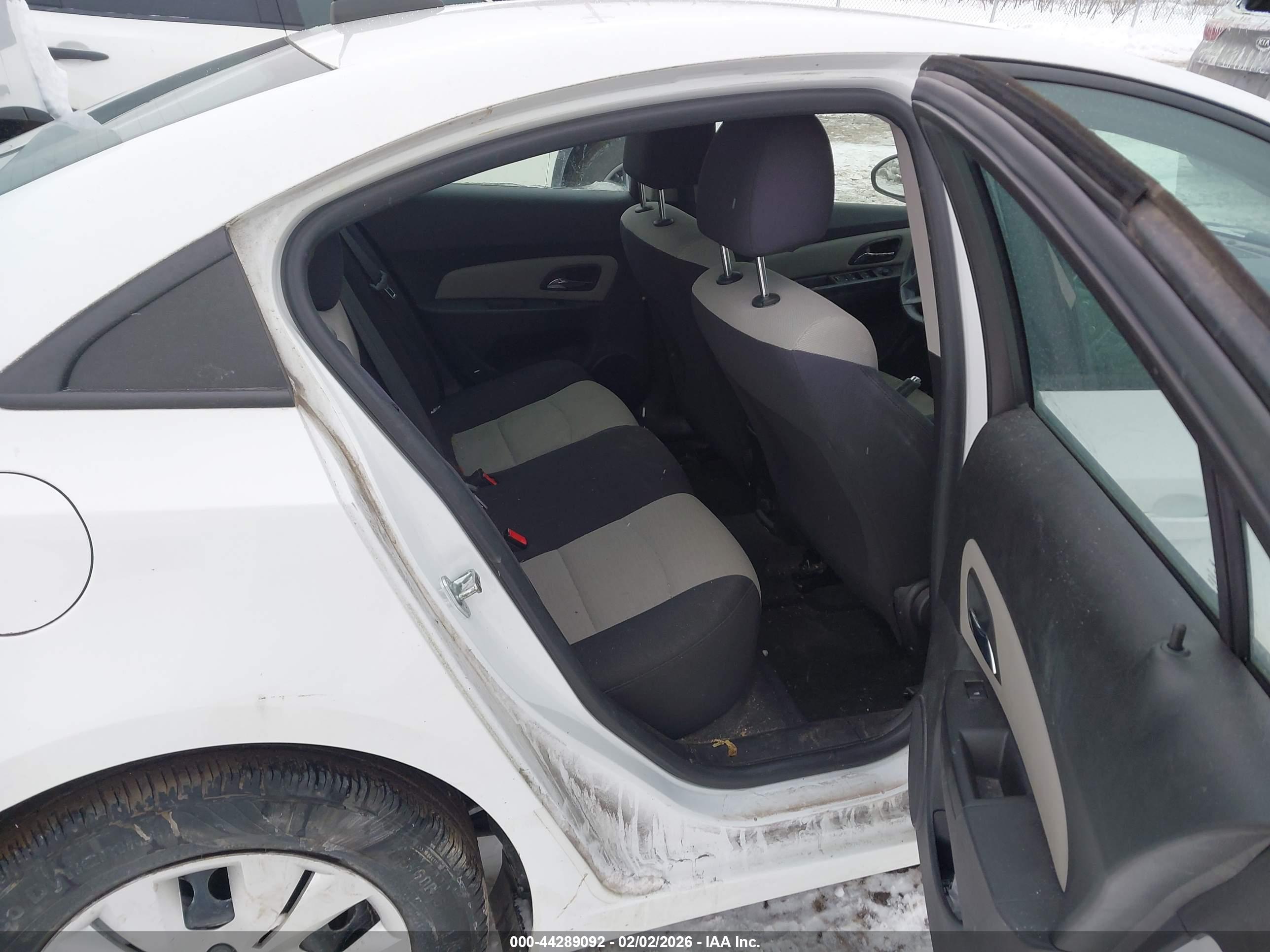 CHEVROLET CRUZE image 8