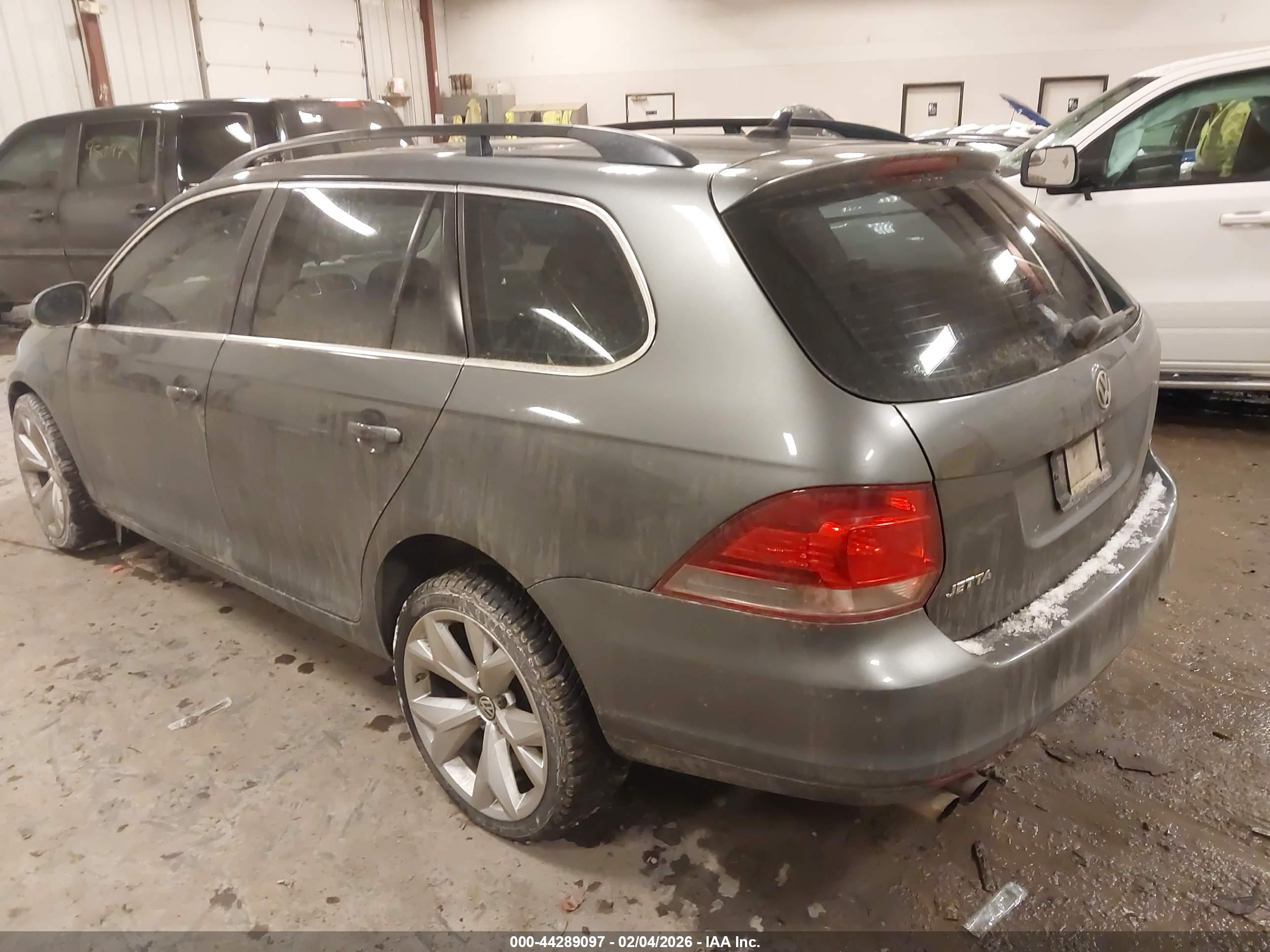 VOLKSWAGEN JETTA image 3