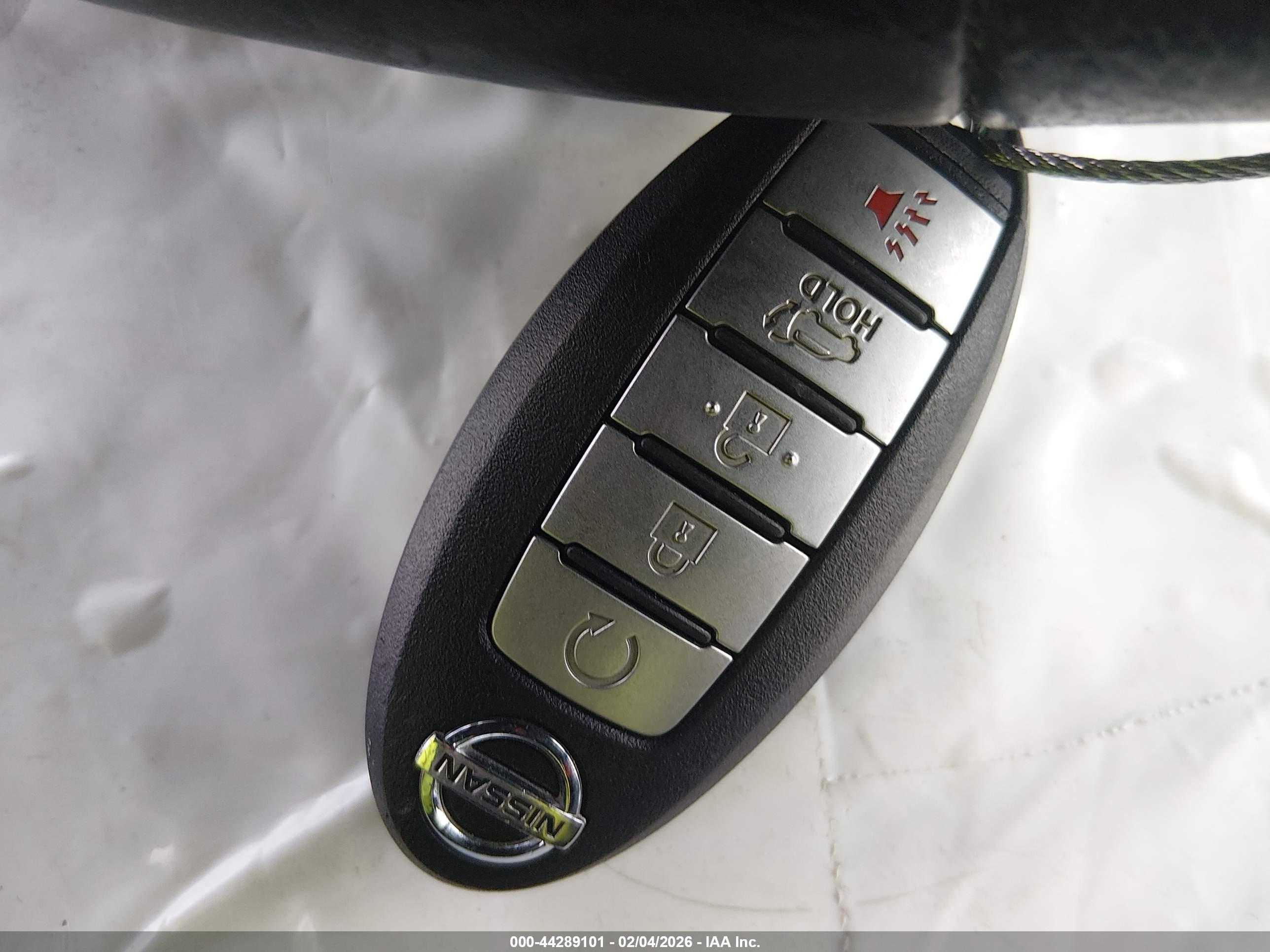NISSAN PATHFINDER image 11