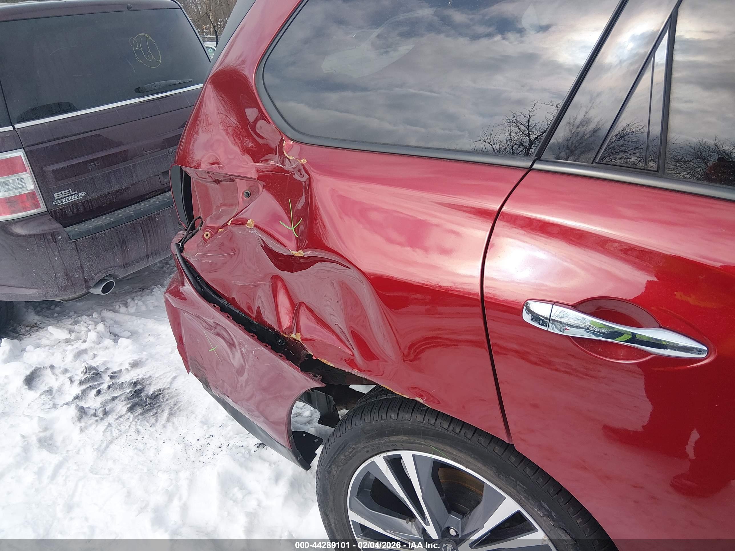 NISSAN PATHFINDER image 6