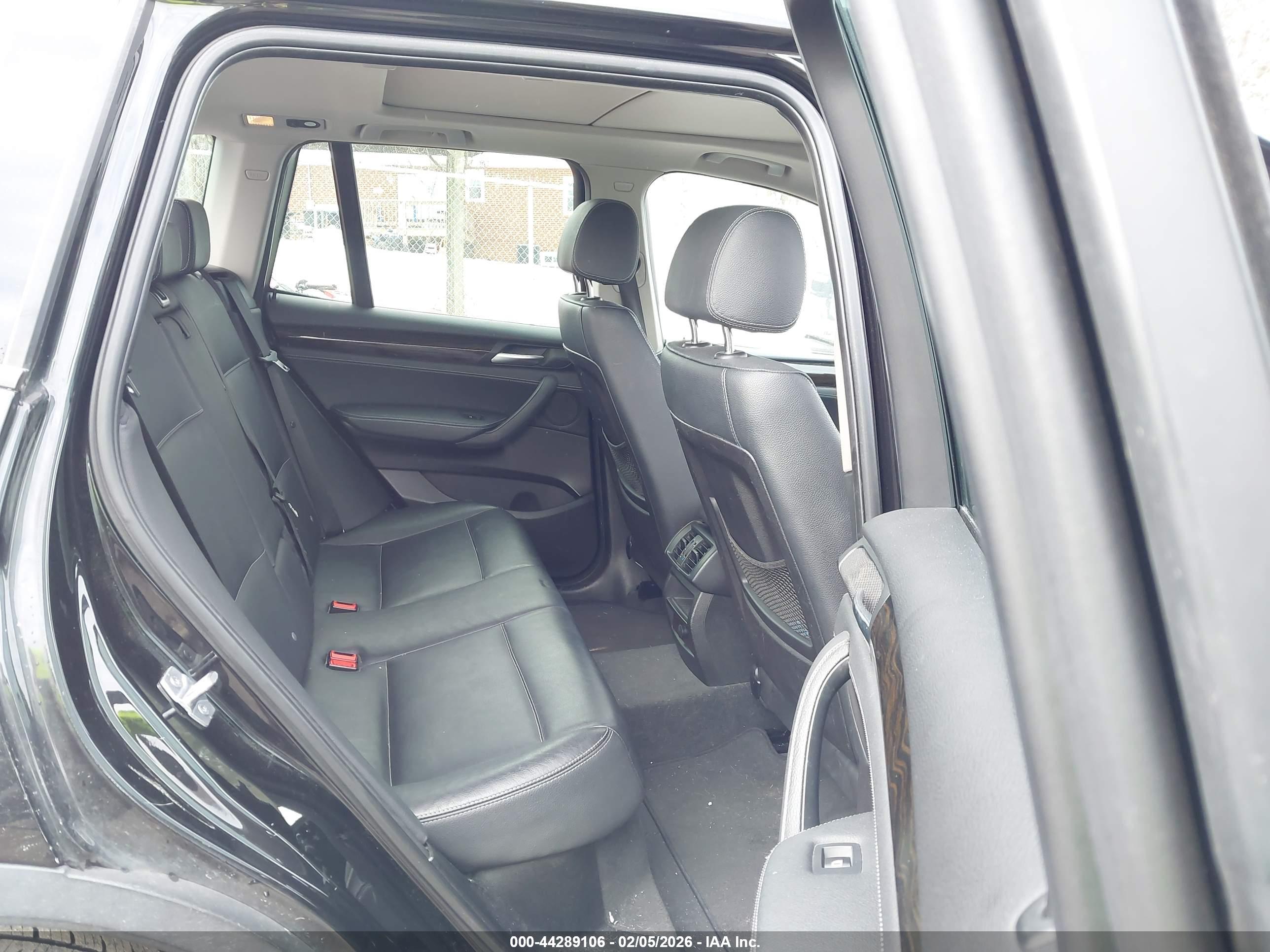 BMW X3 image 8