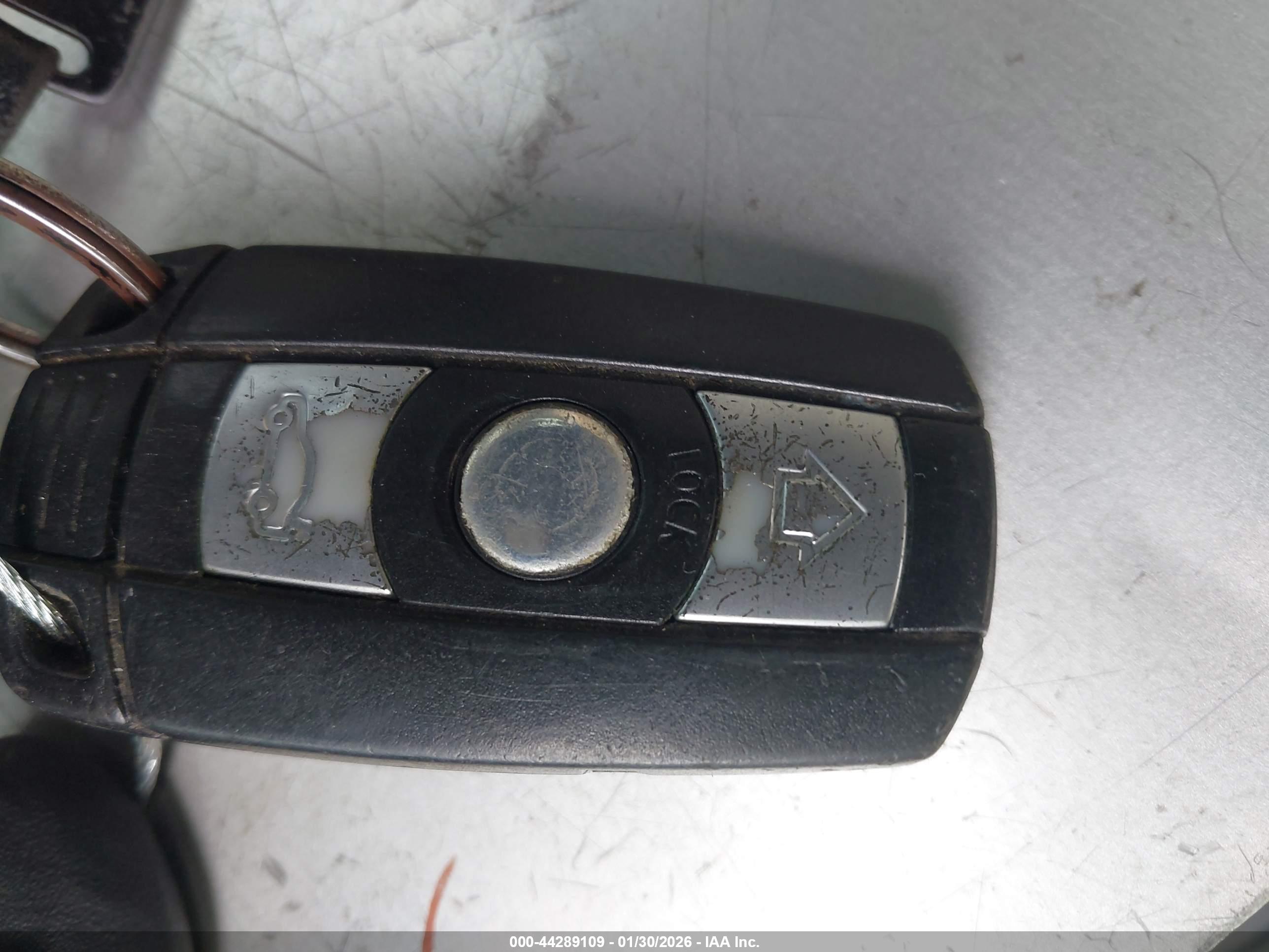 BMW 328I image 11