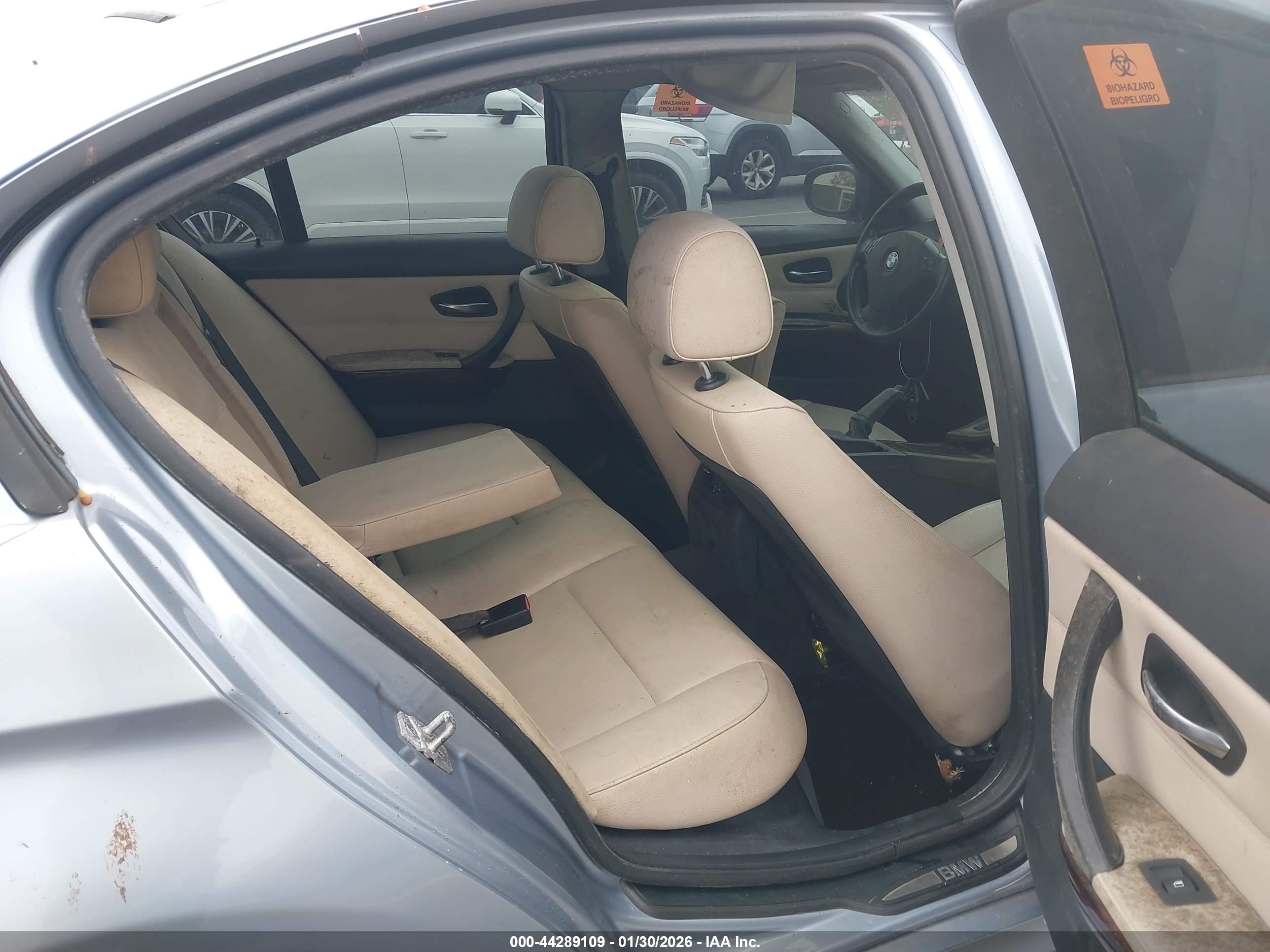 BMW 328I image 8
