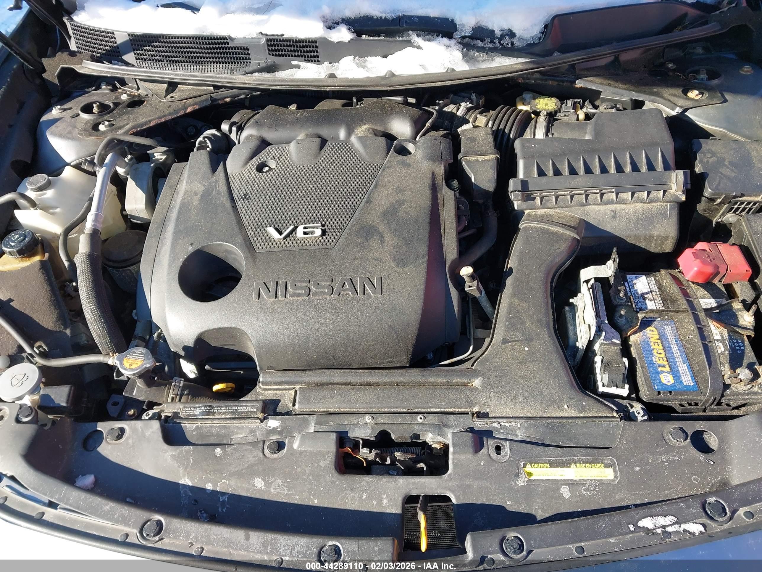 NISSAN MAXIMA image 10