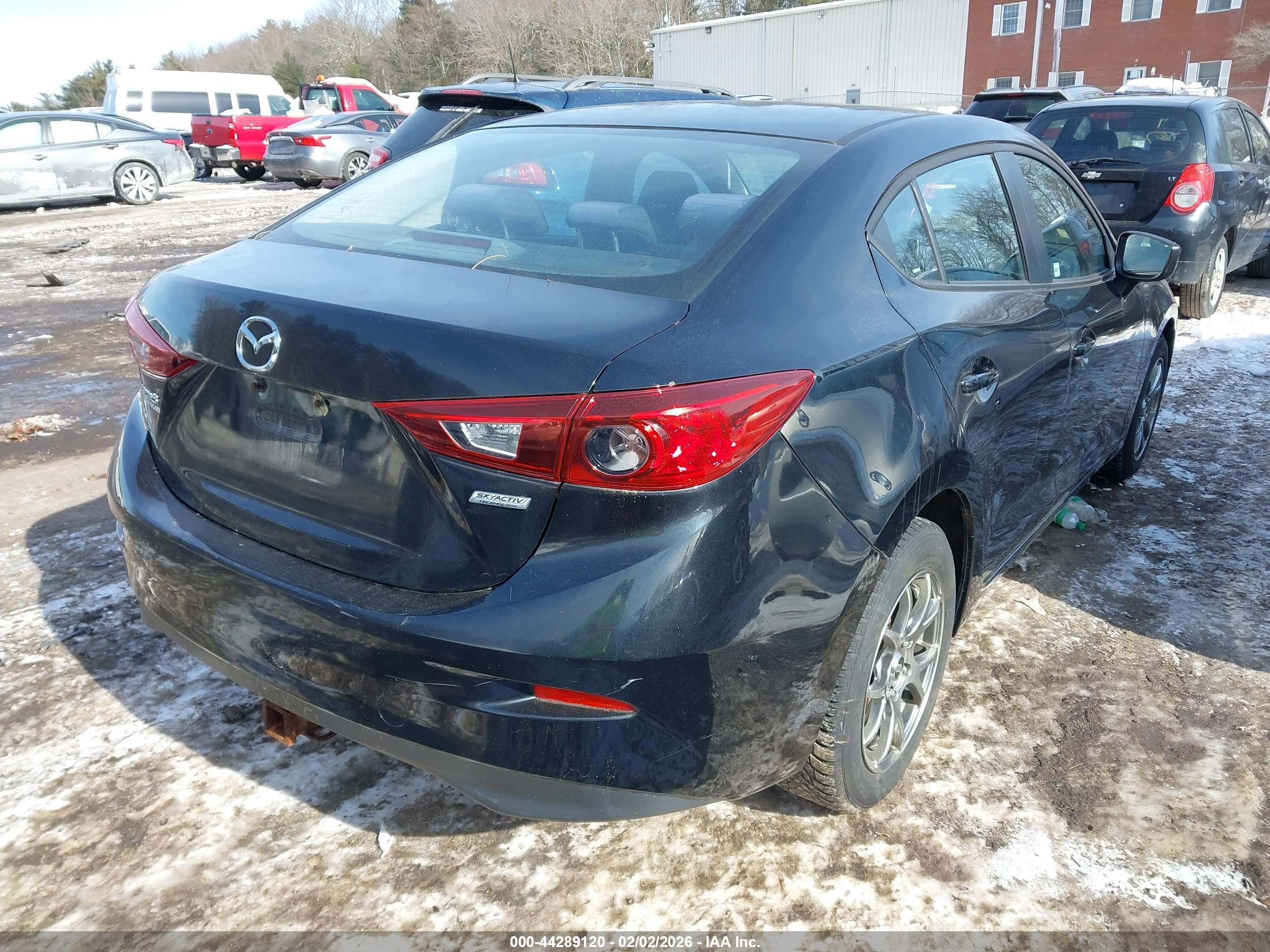 MAZDA MAZDA3 image 3