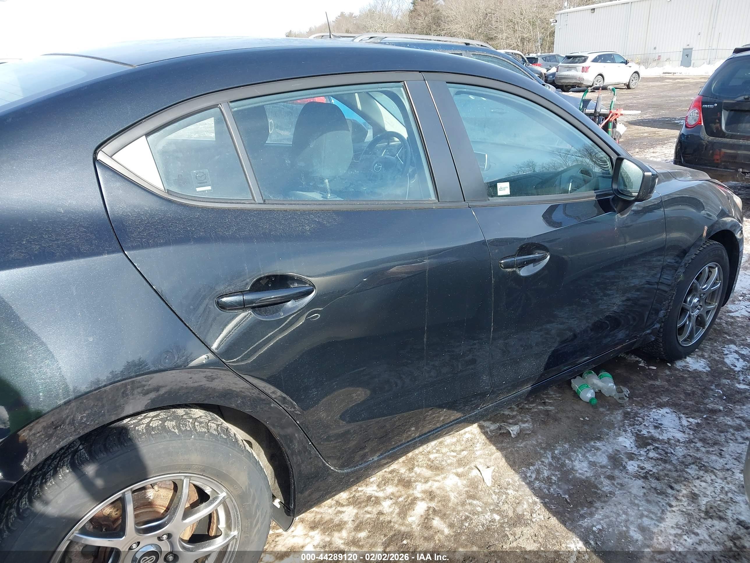 MAZDA MAZDA3 image 4