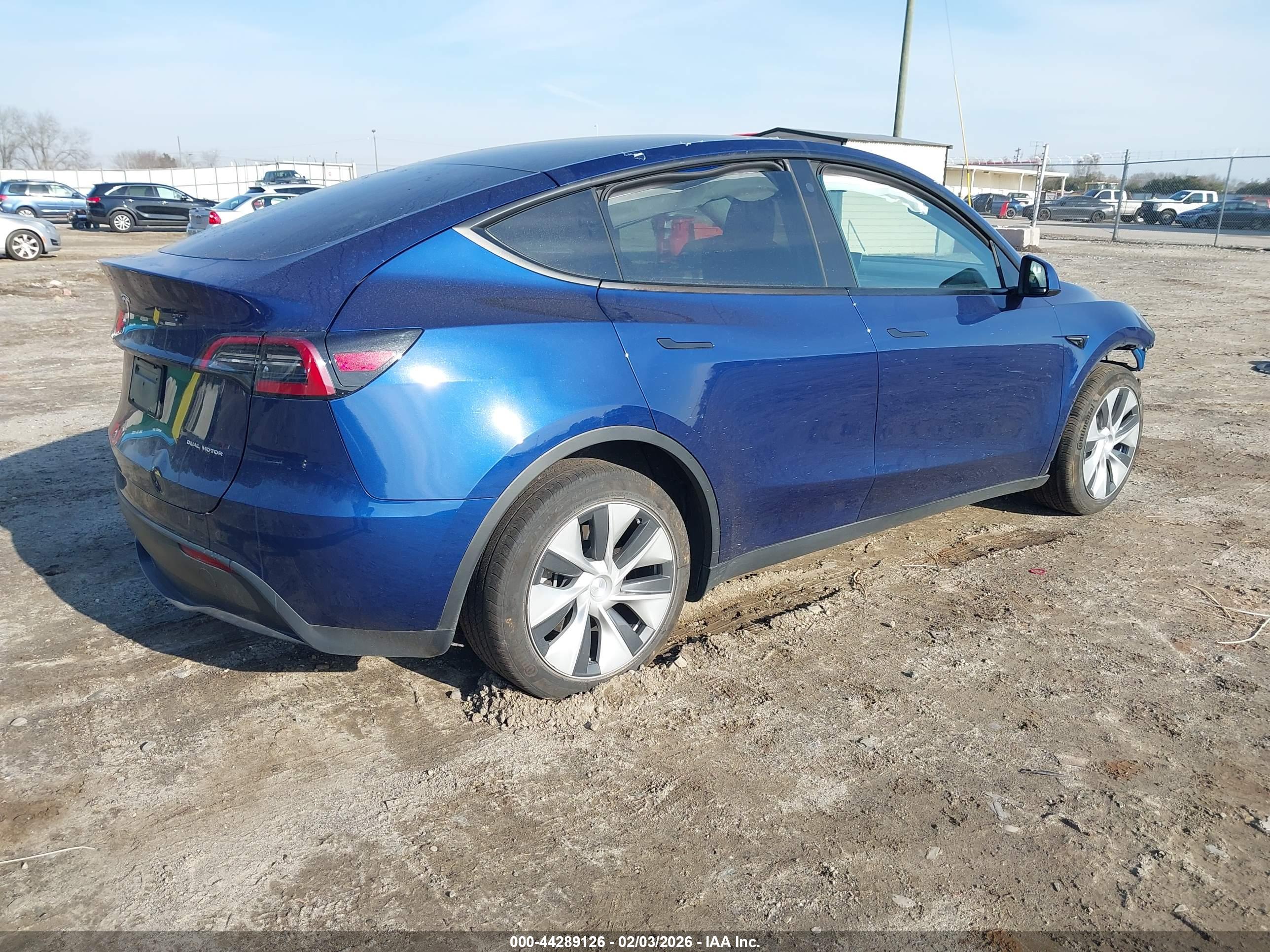TESLA MODEL image 4