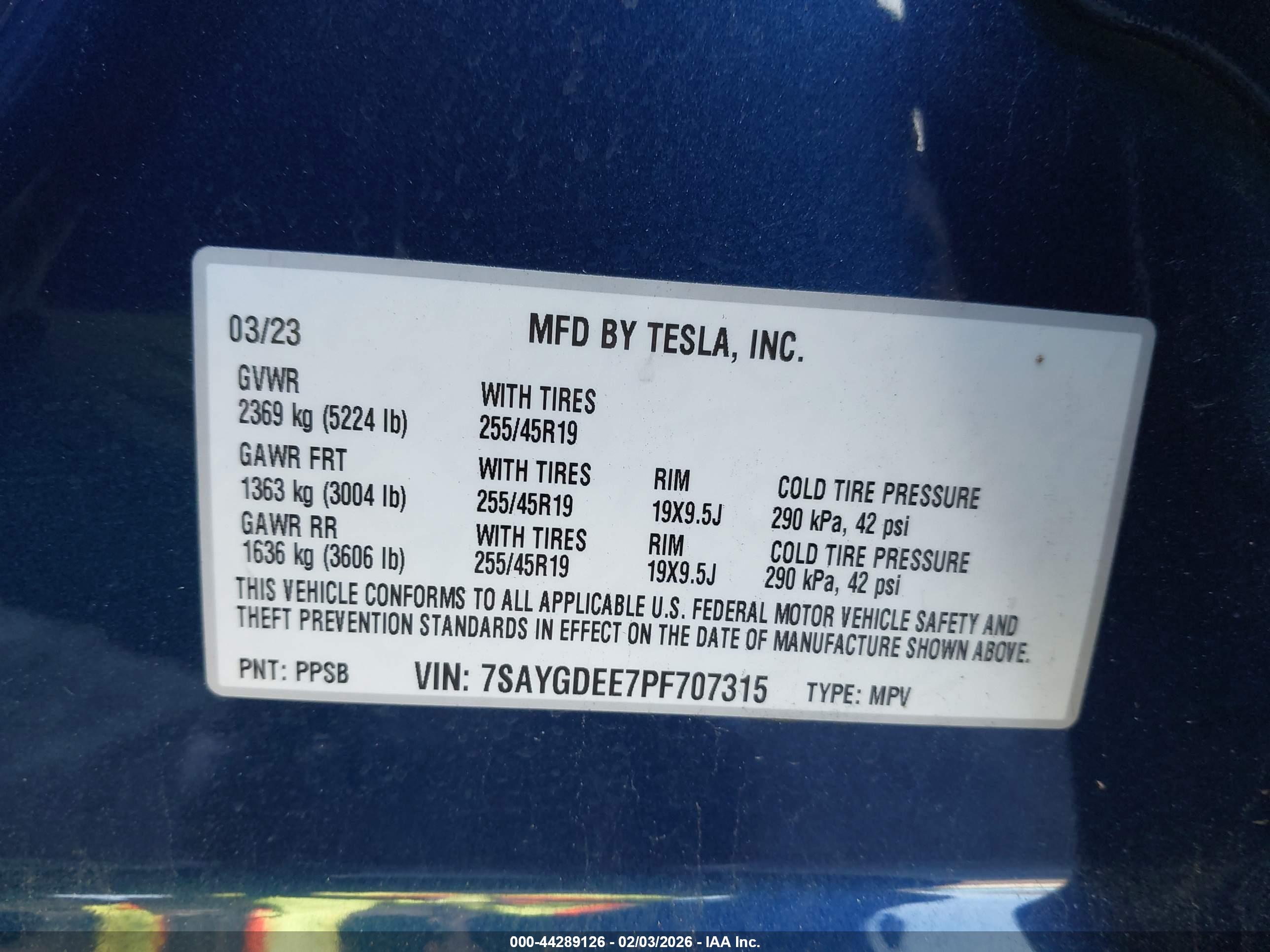 TESLA MODEL image 9