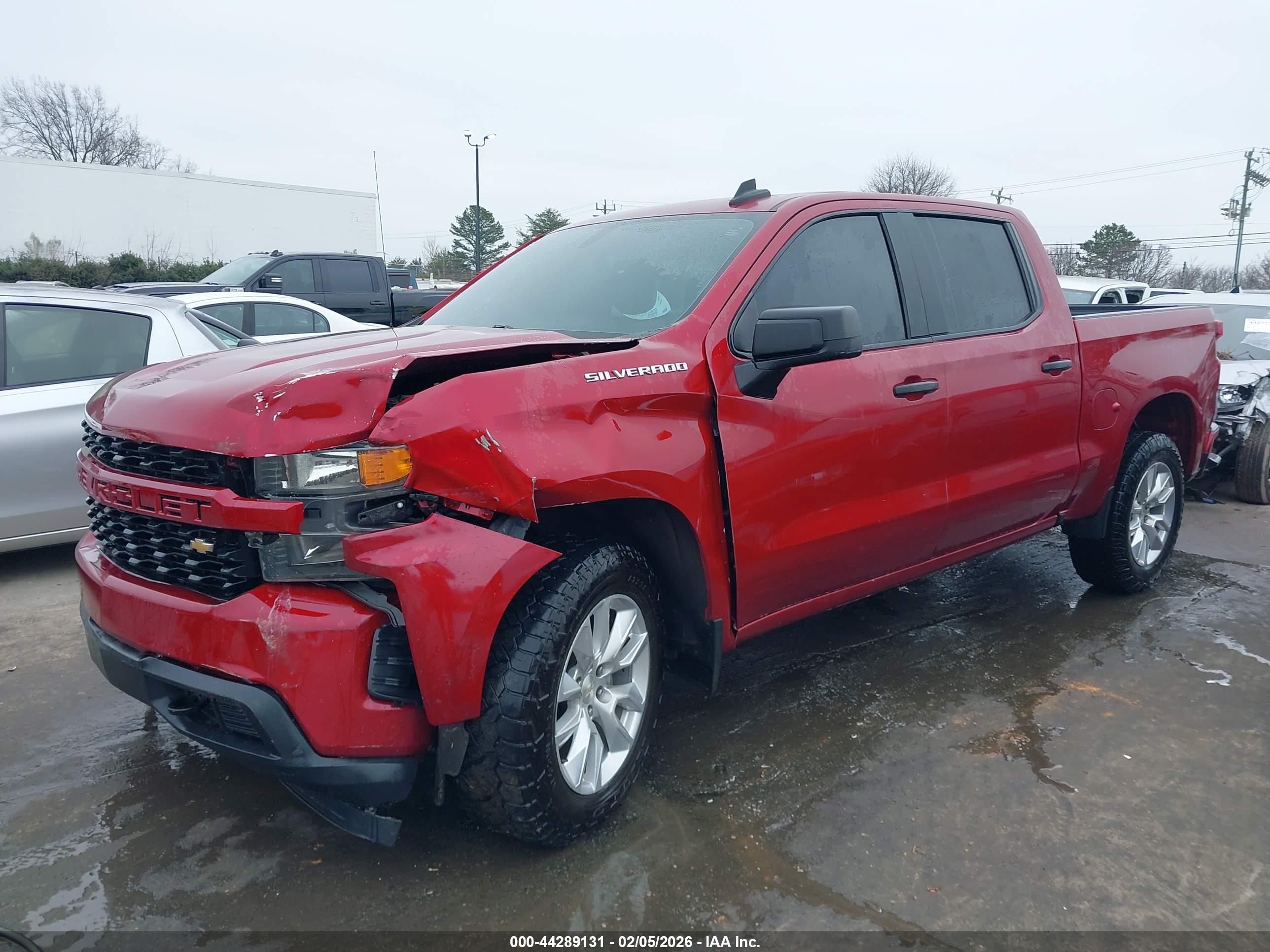 CHEVROLET SILVERADO image 6