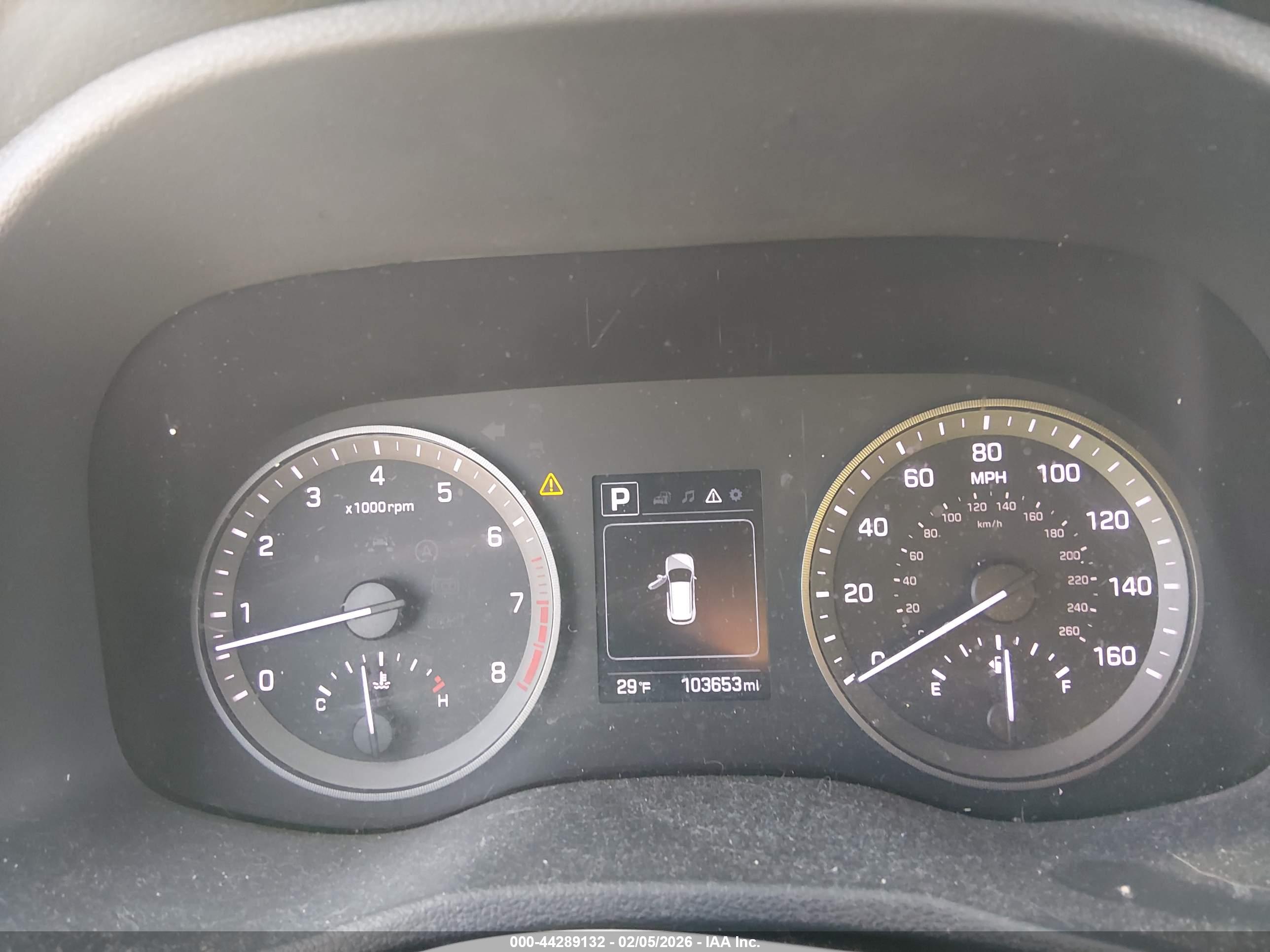 HYUNDAI TUCSON image 7