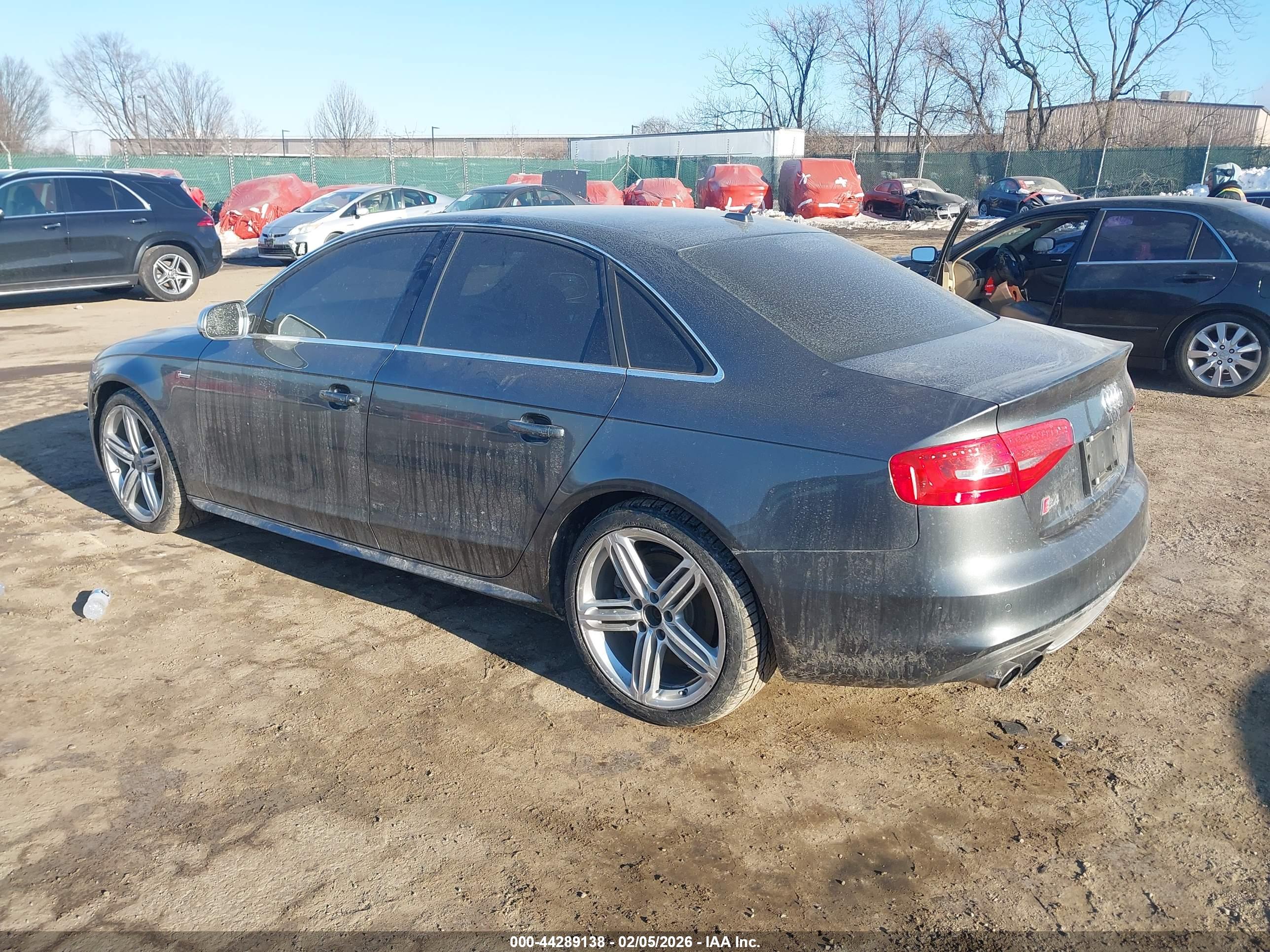 AUDI S4 image 3