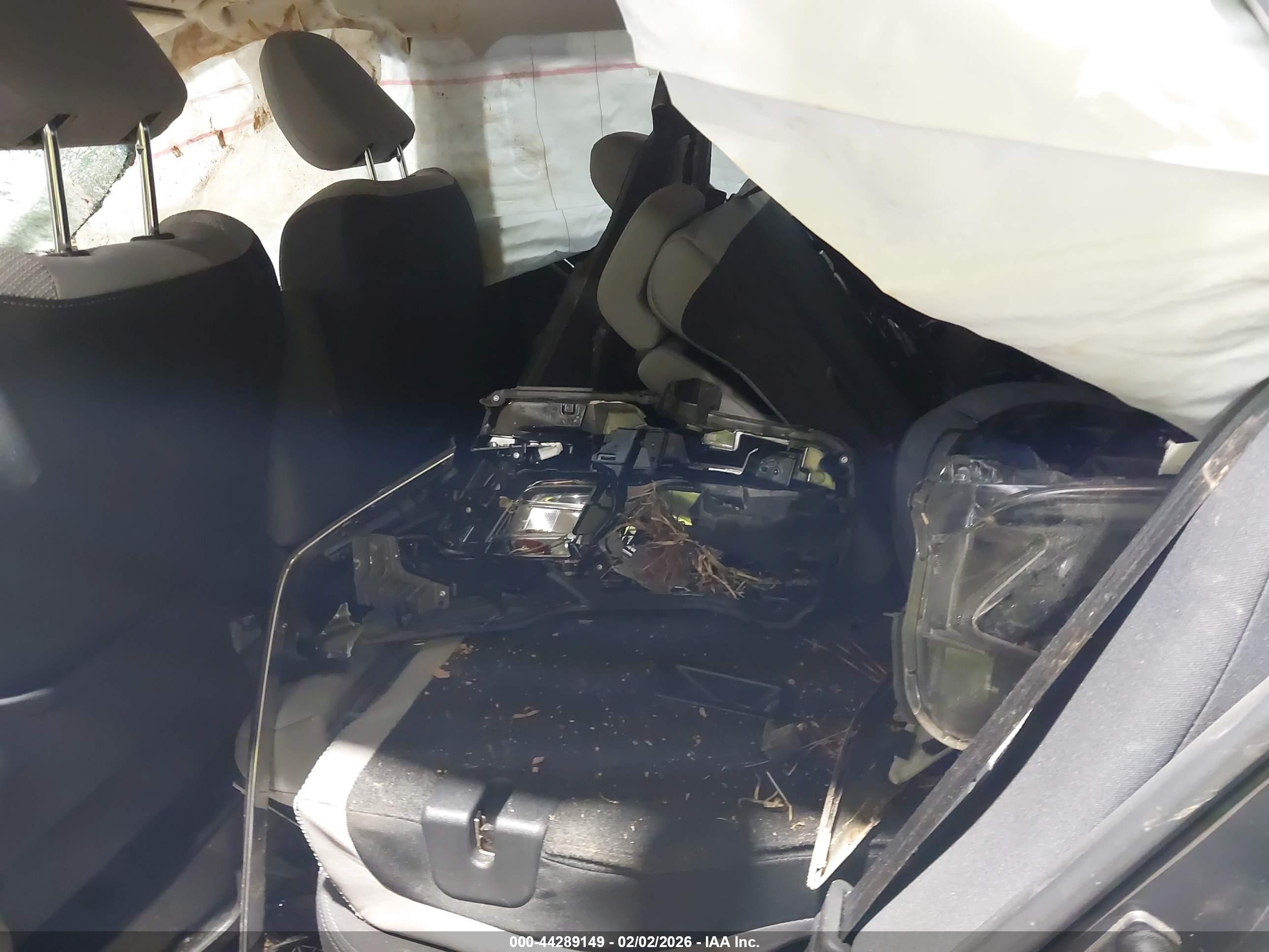 SUBARU OUTBACK image 8