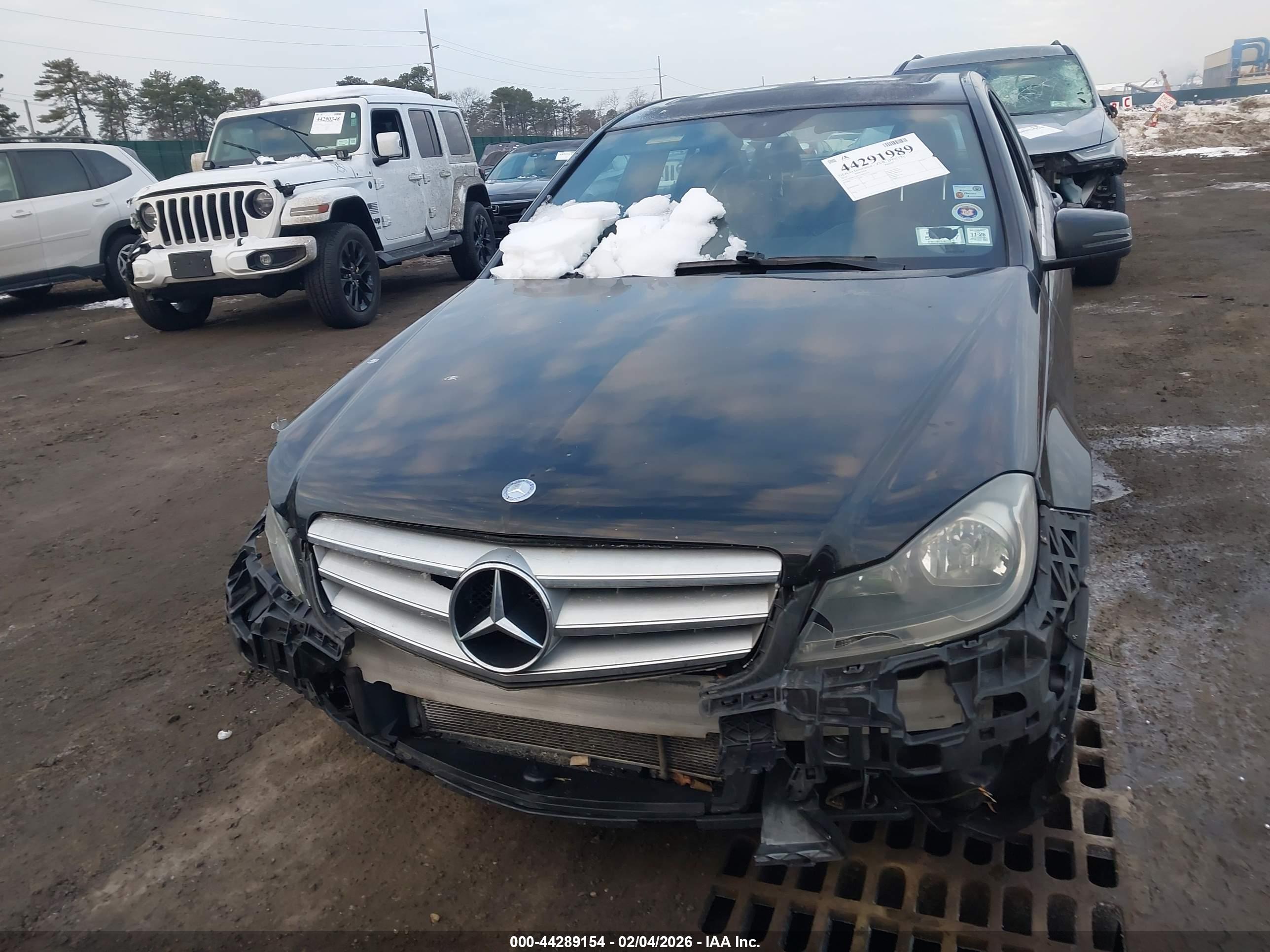MERCEDES-BENZ C image 6