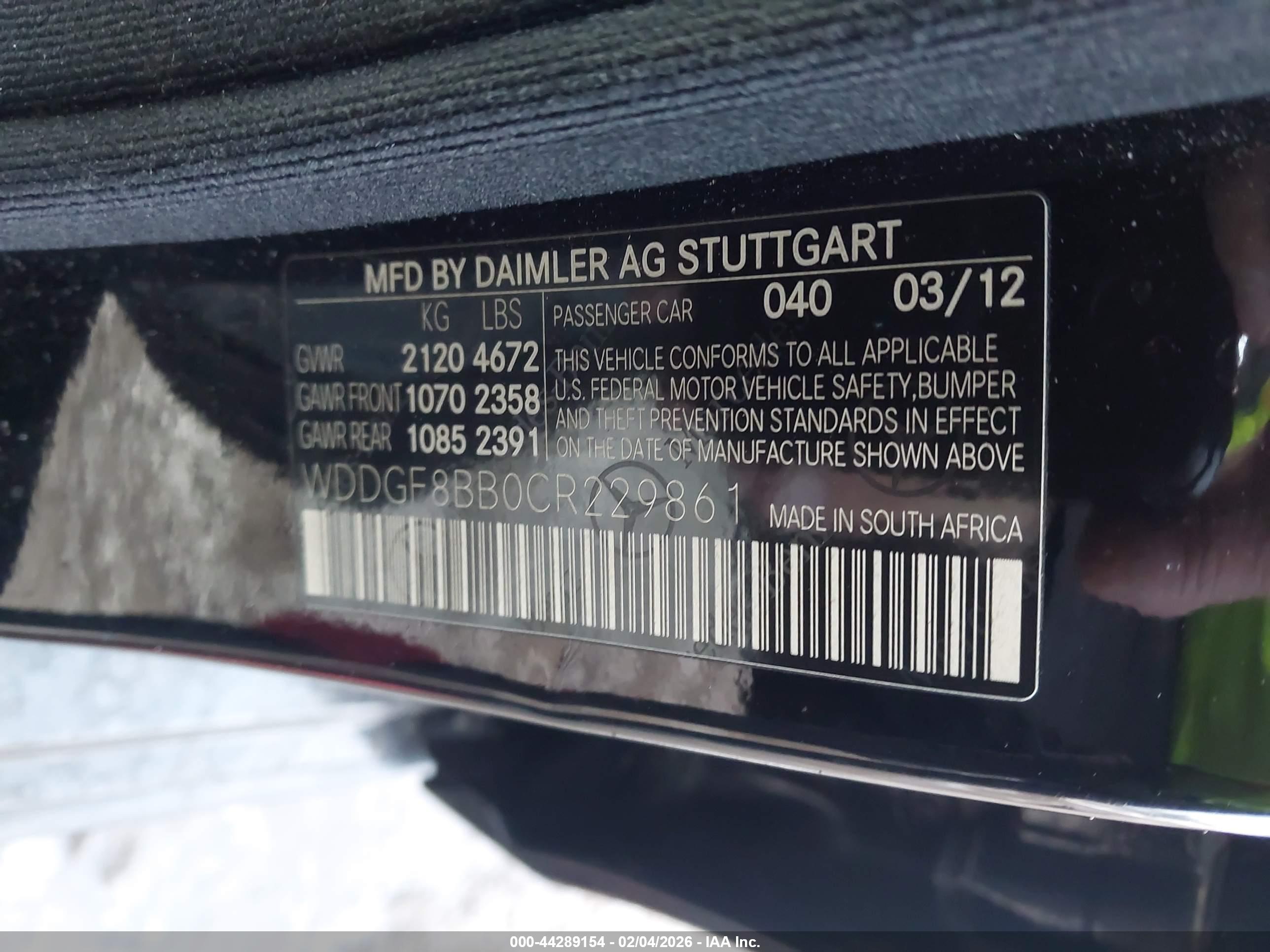MERCEDES-BENZ C image 9