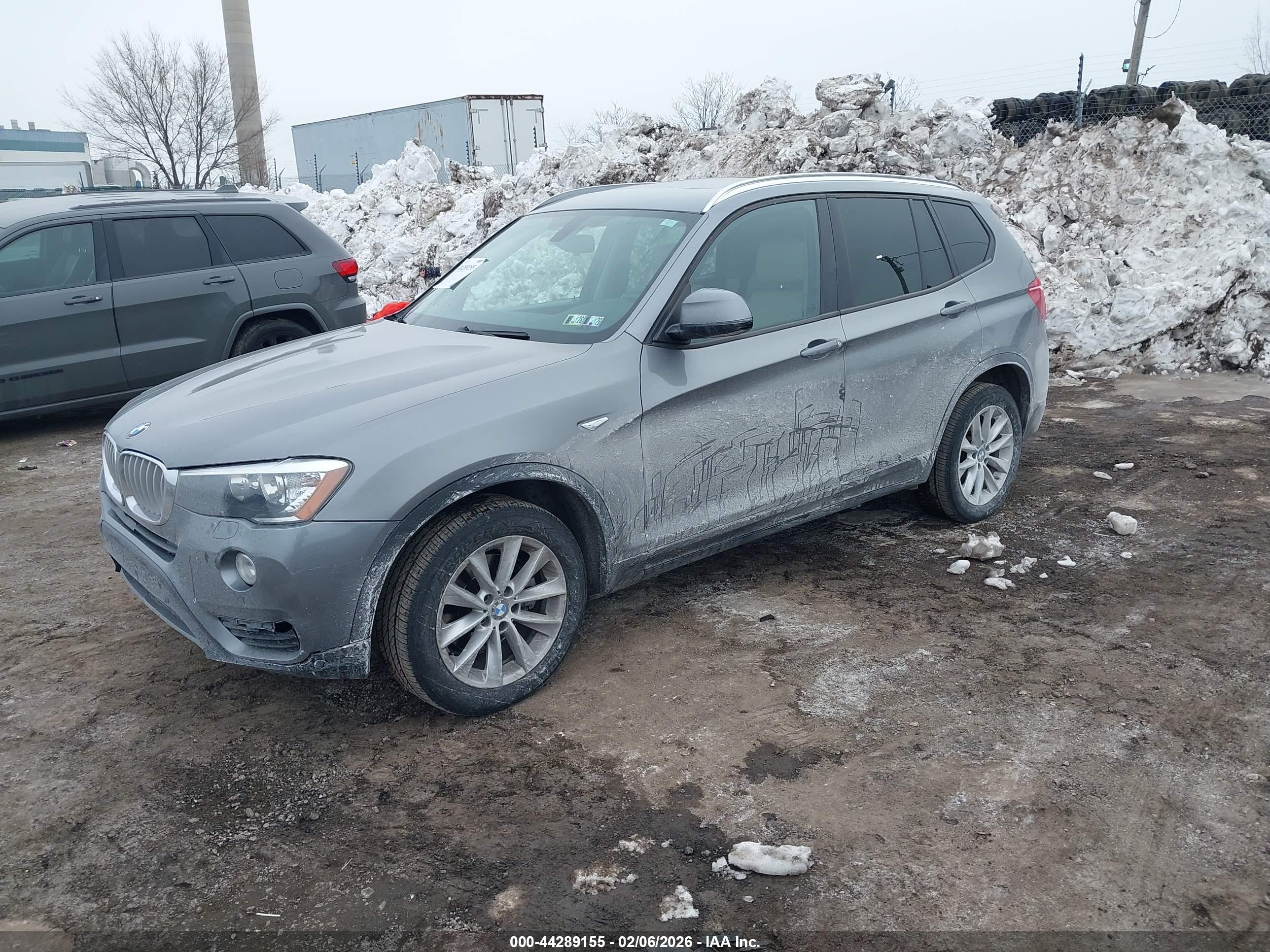 BMW X3 image 2