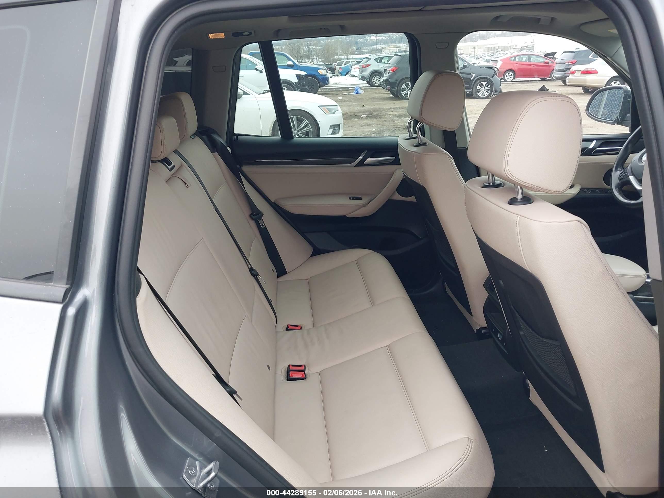 BMW X3 image 8