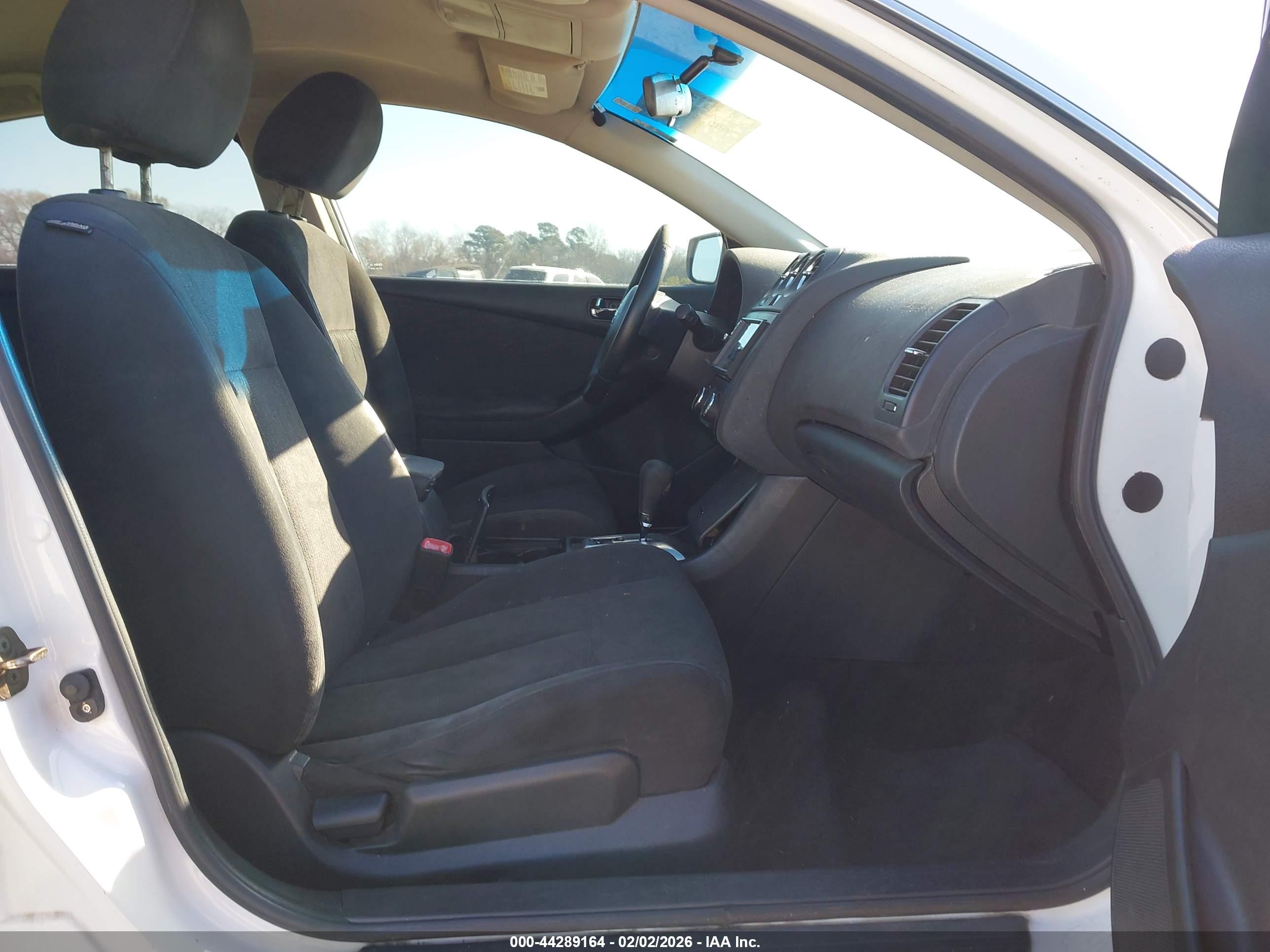 NISSAN ALTIMA image 5