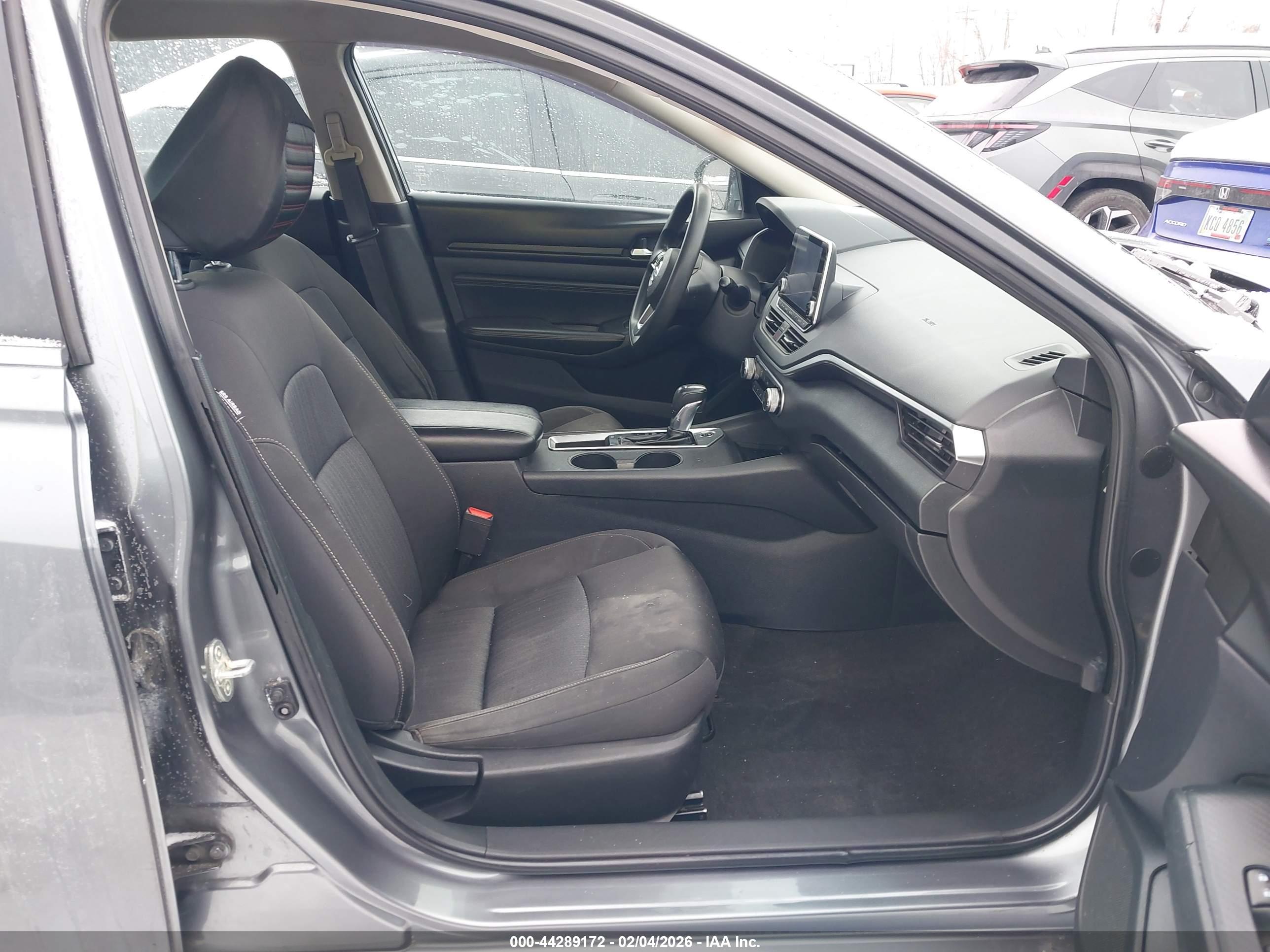 NISSAN ALTIMA image 5