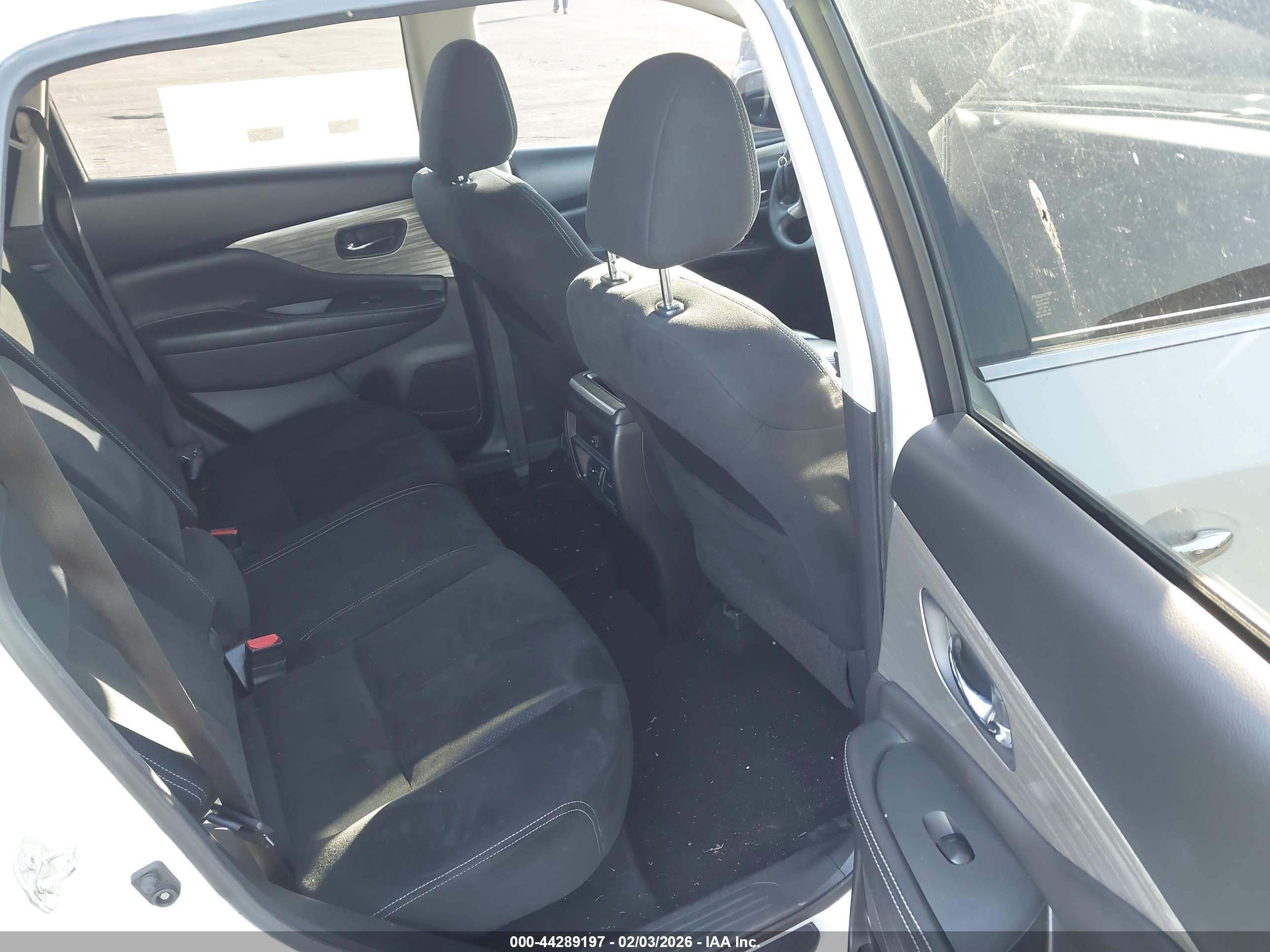 NISSAN MURANO image 8