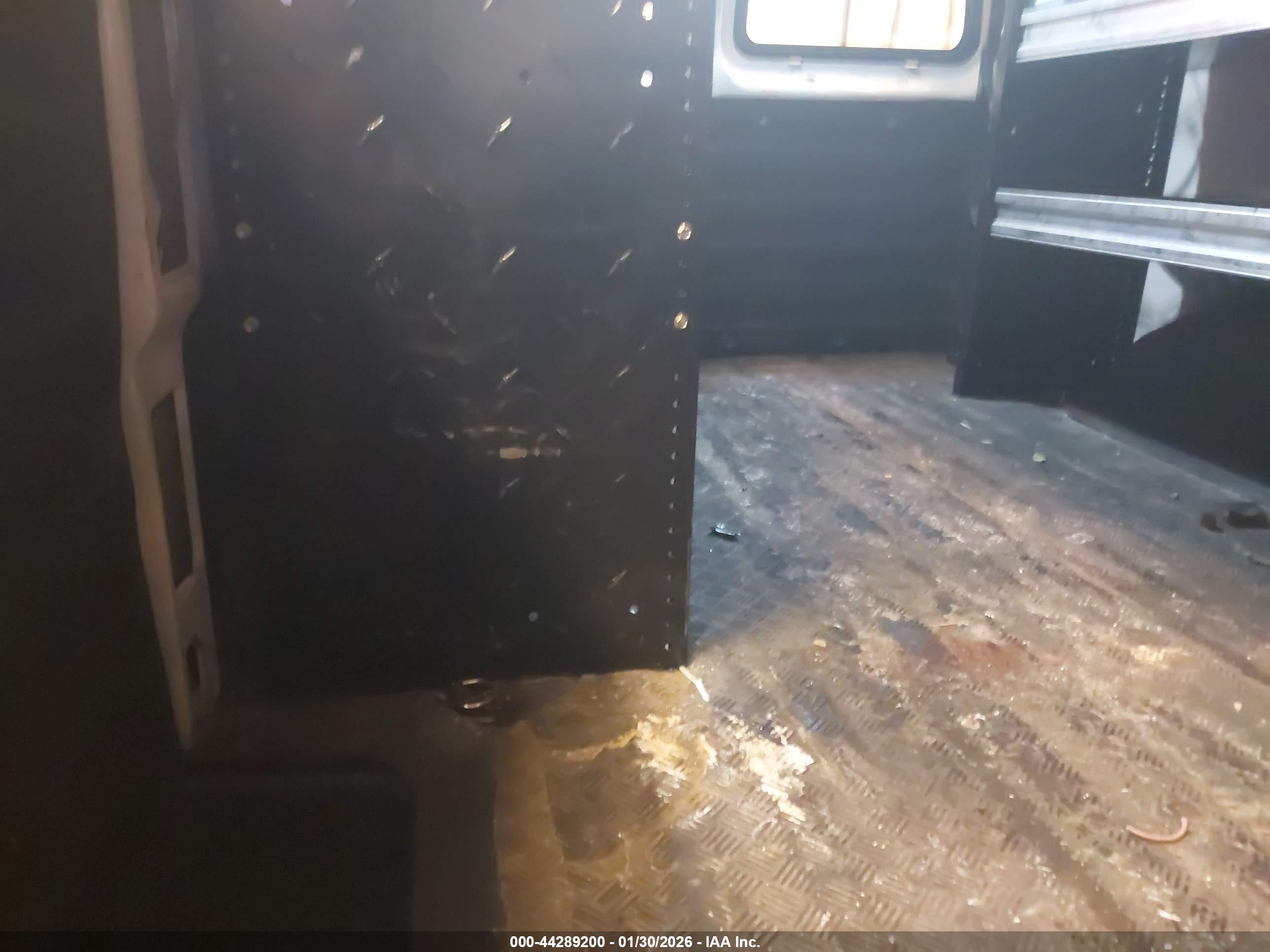 CHEVROLET EXPRESS image 8