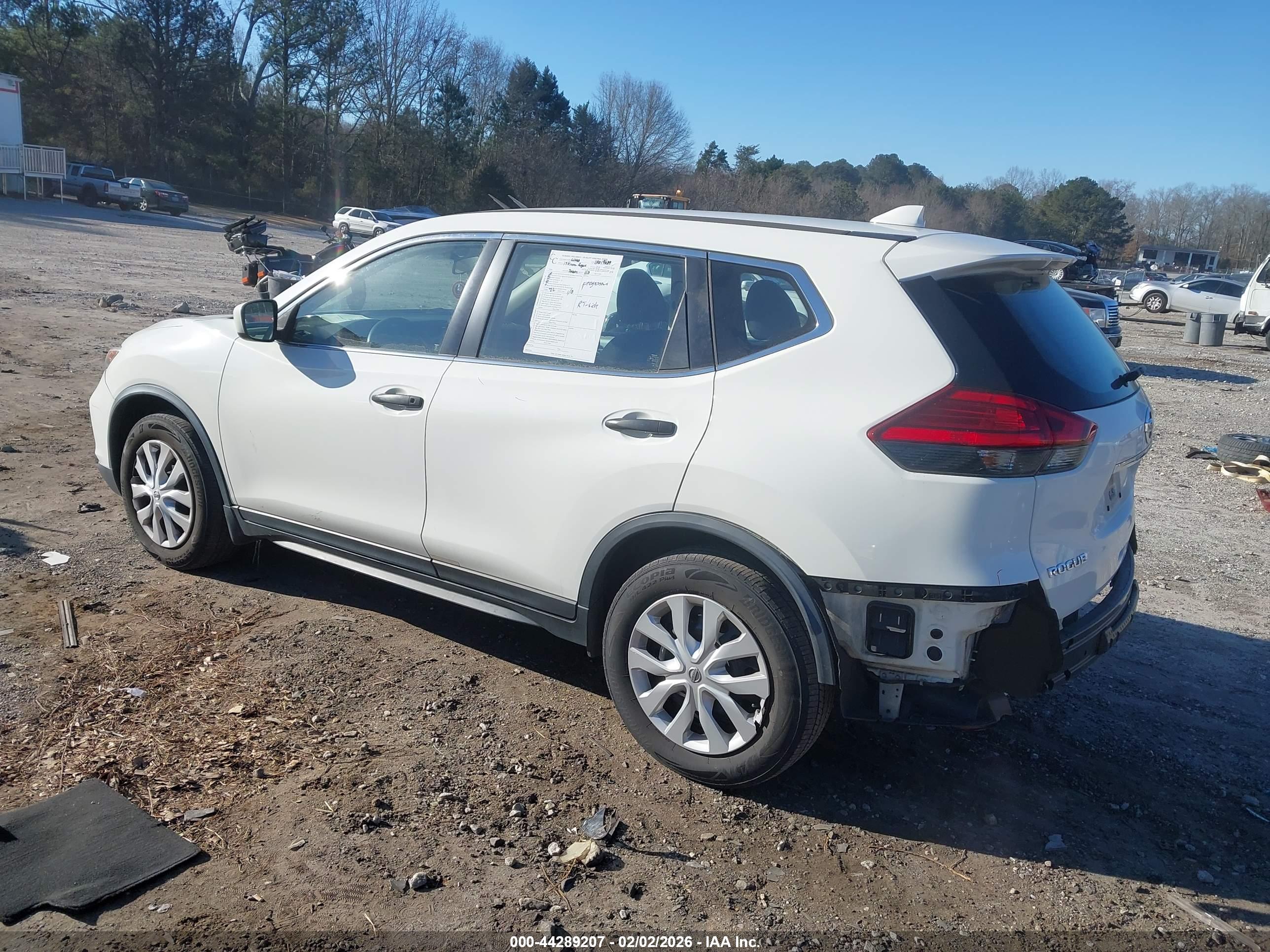 NISSAN ROGUE image 3