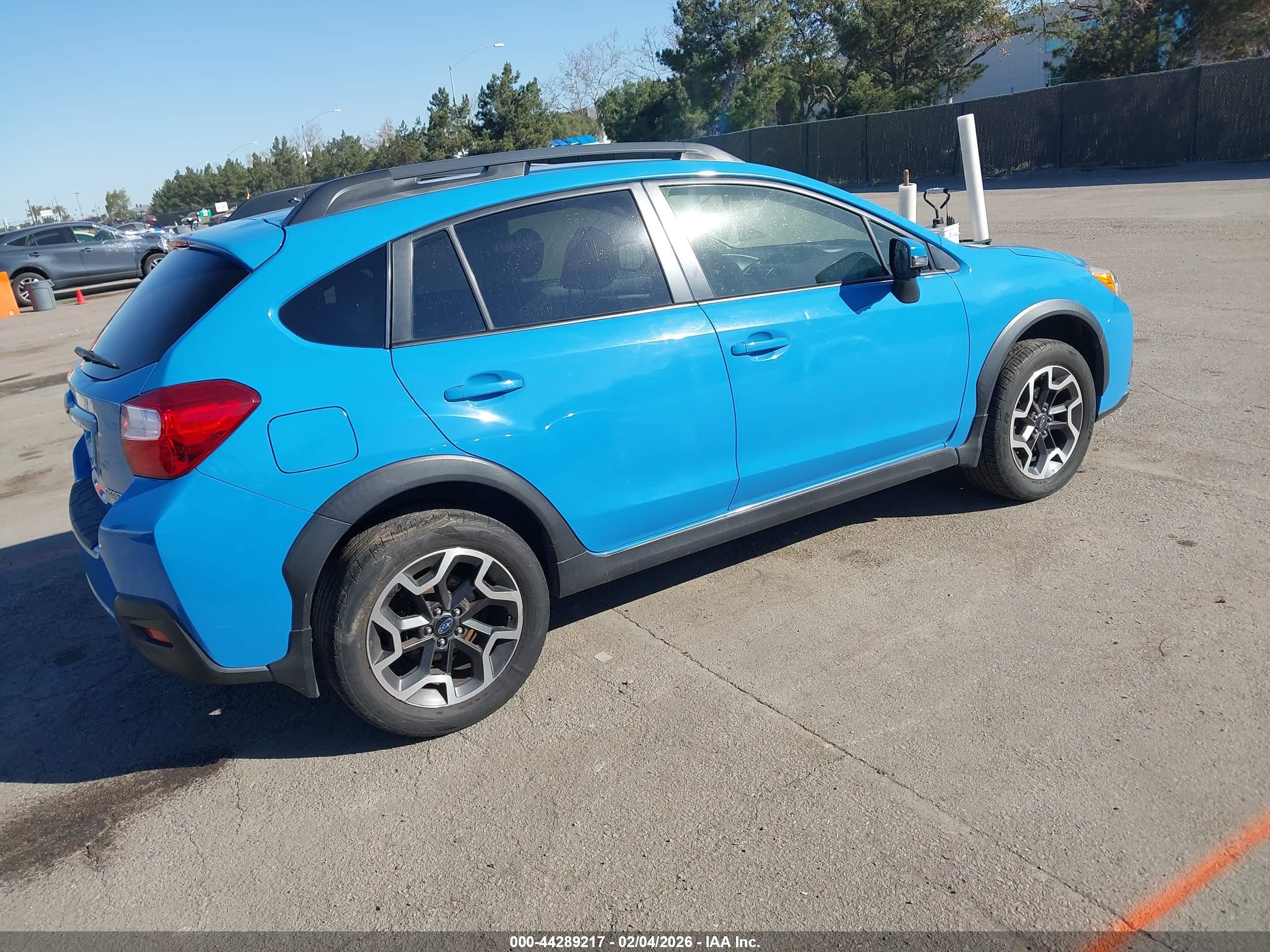 SUBARU CROSSTREK image 4