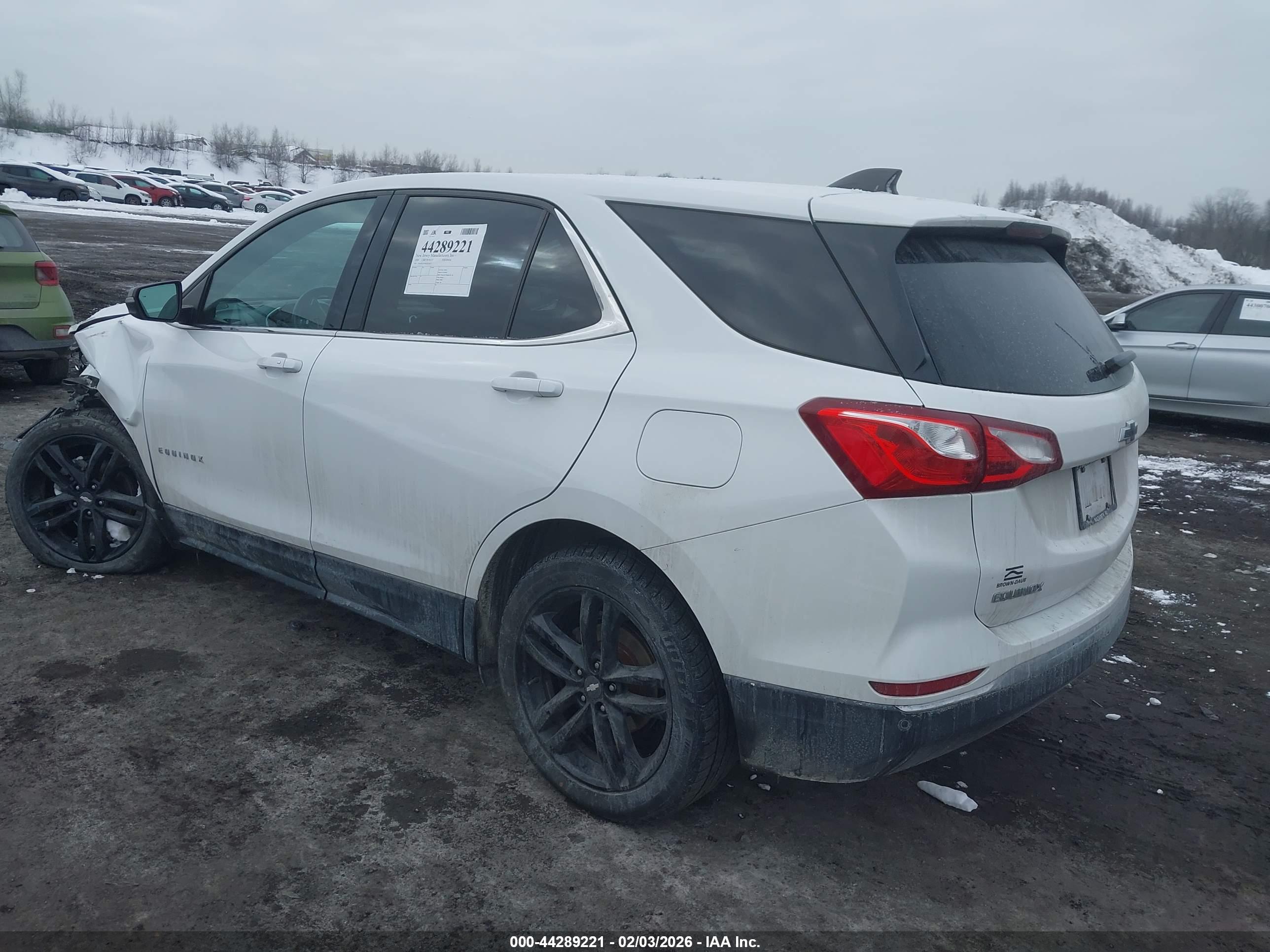 CHEVROLET EQUINOX image 3
