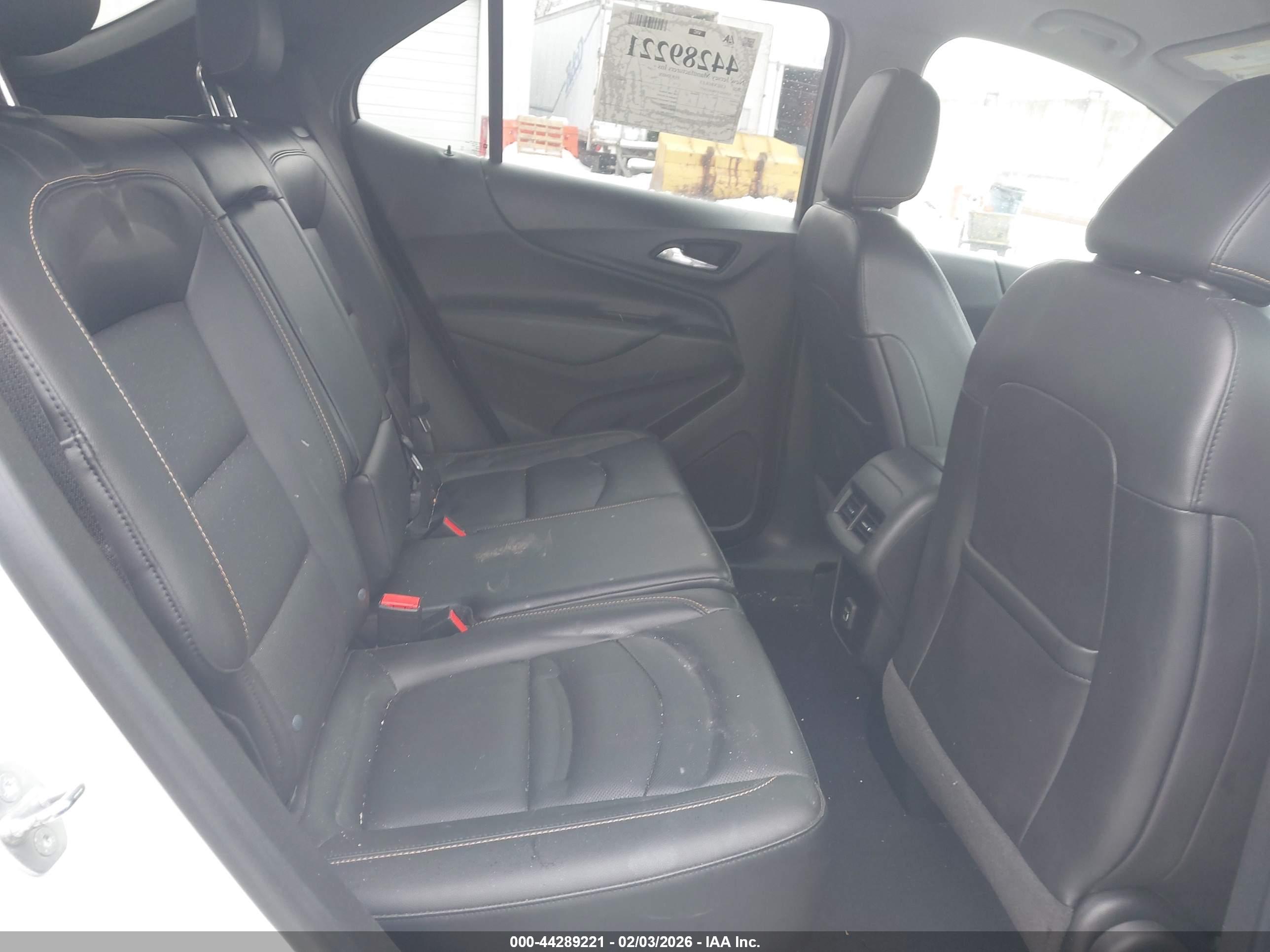 CHEVROLET EQUINOX image 8