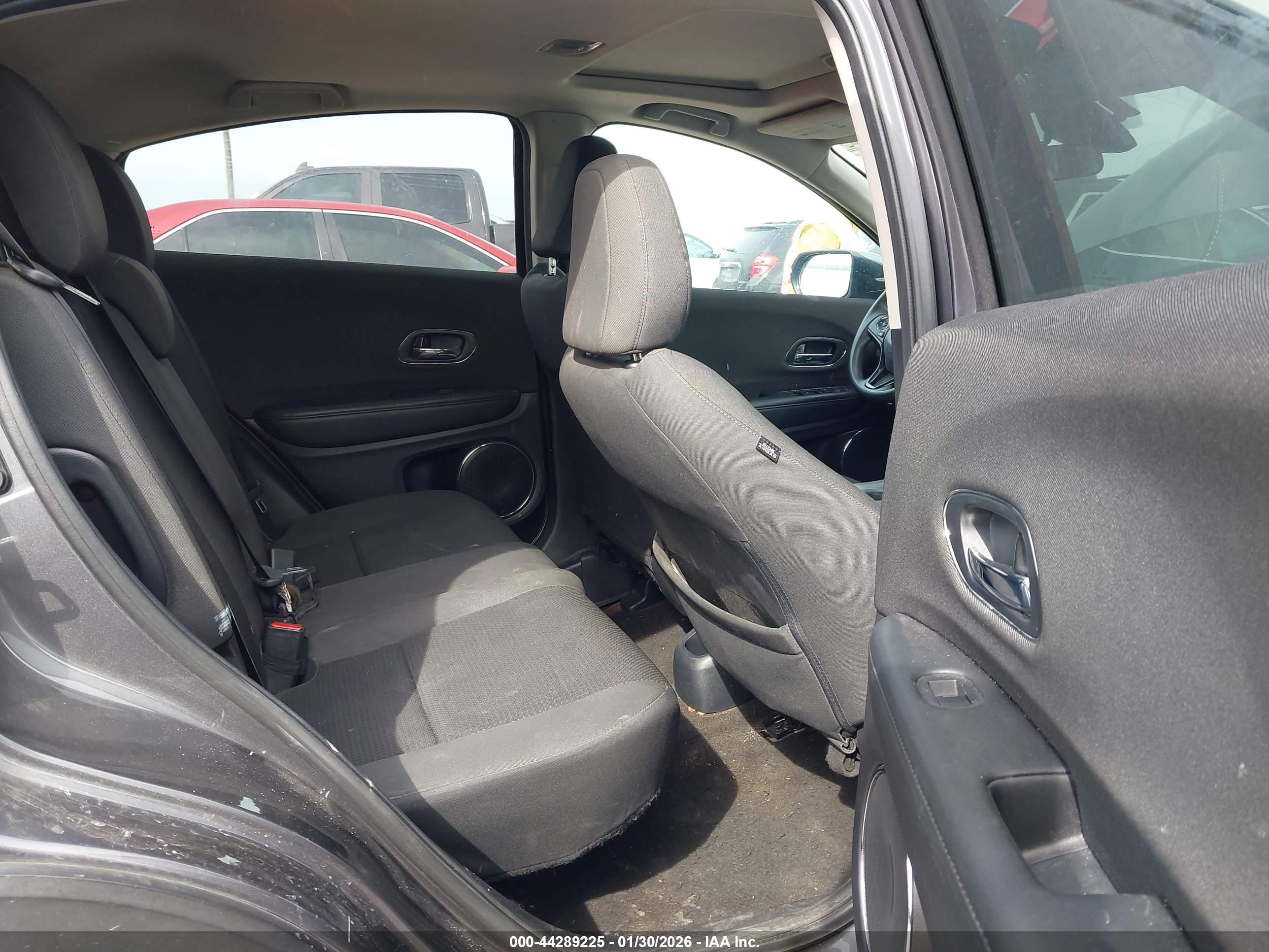 HONDA HR-V image 8