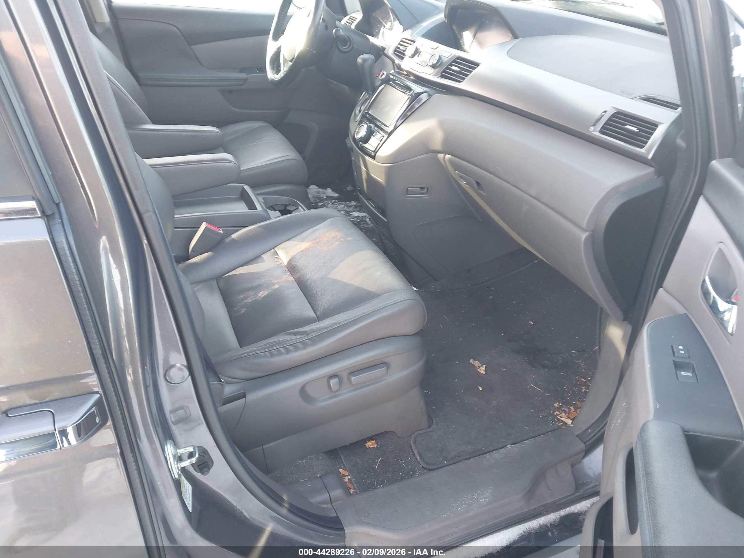HONDA ODYSSEY image 5