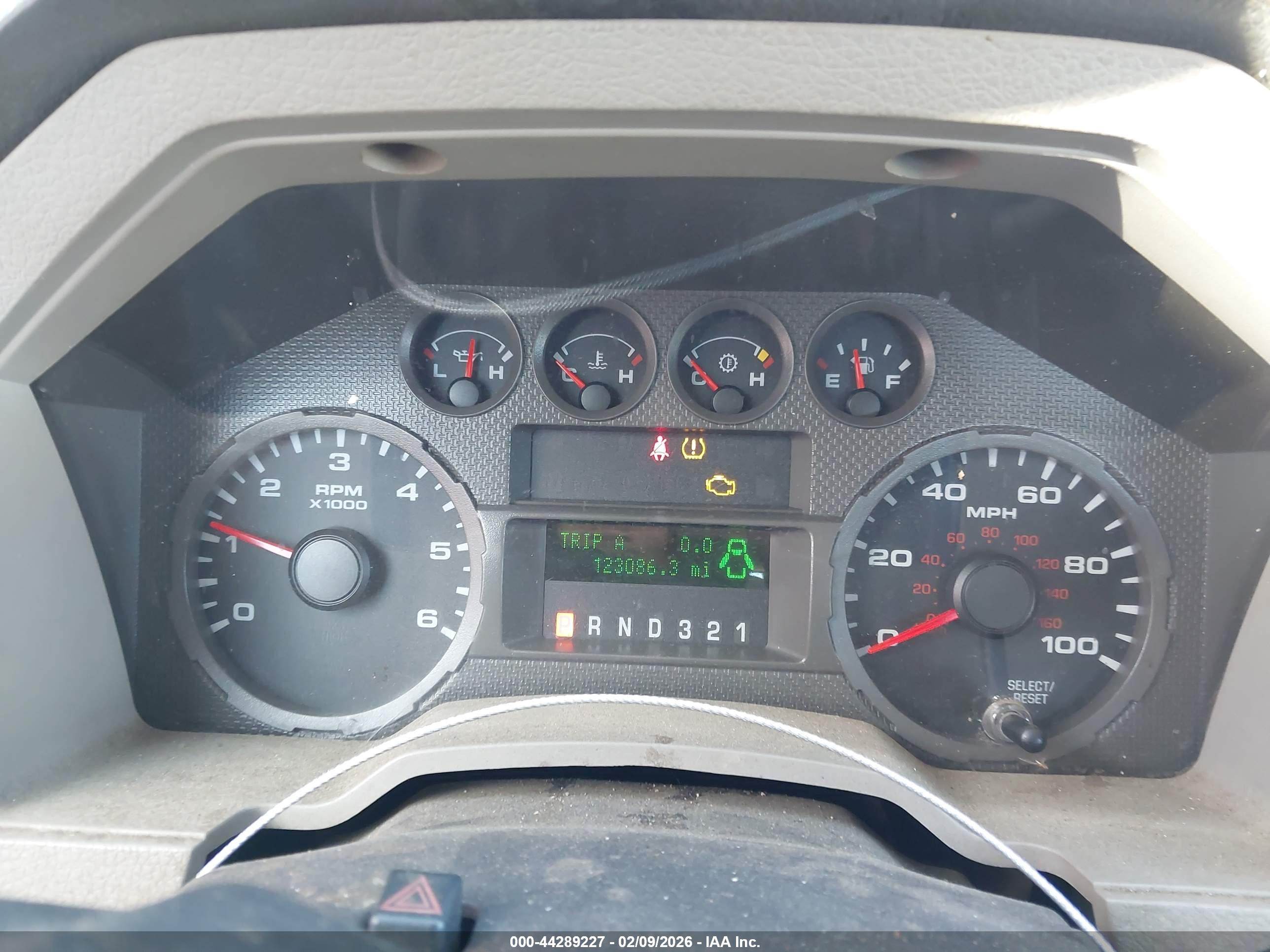 FORD F-350 image 6