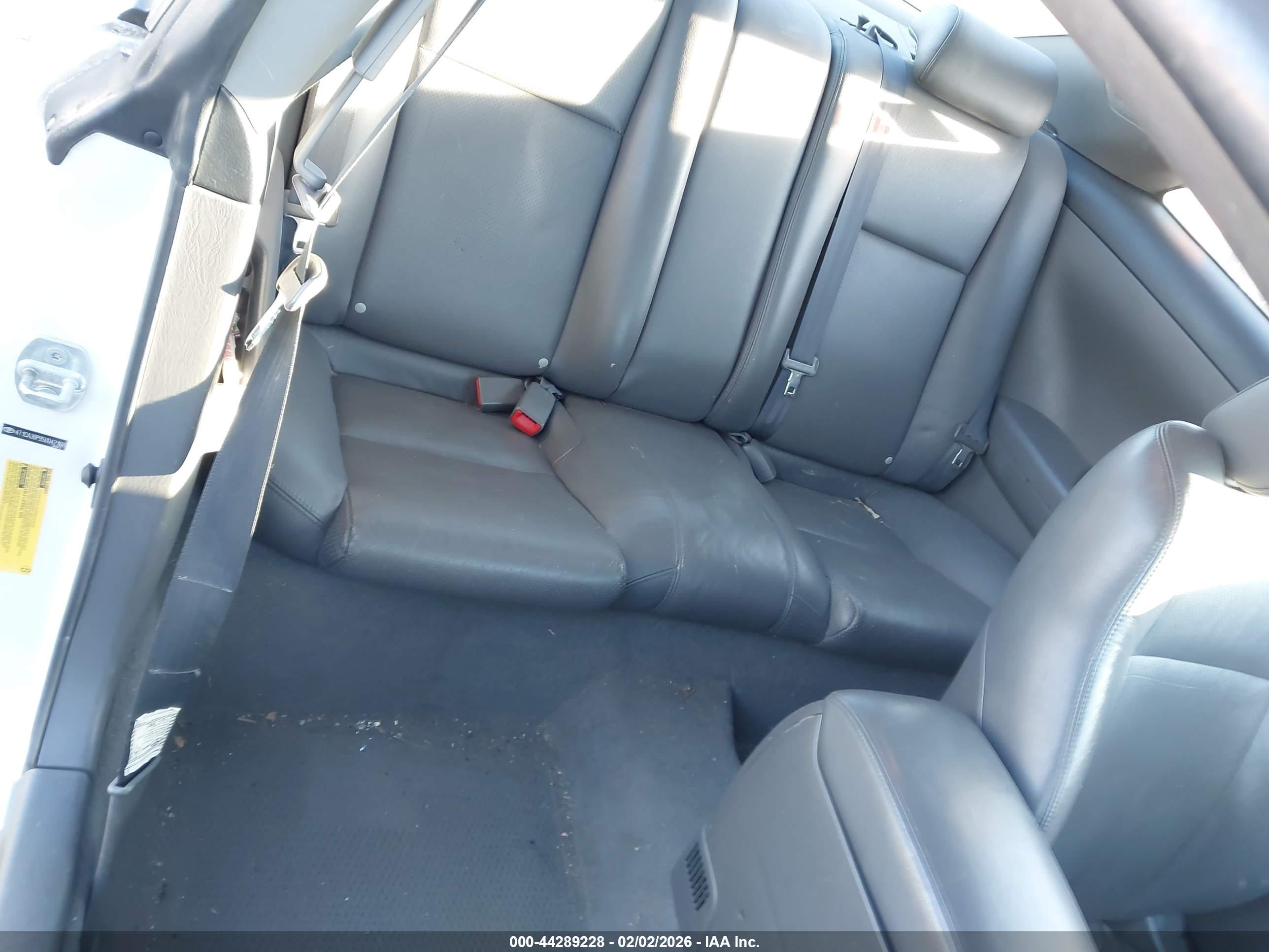 TOYOTA CAMRY image 8