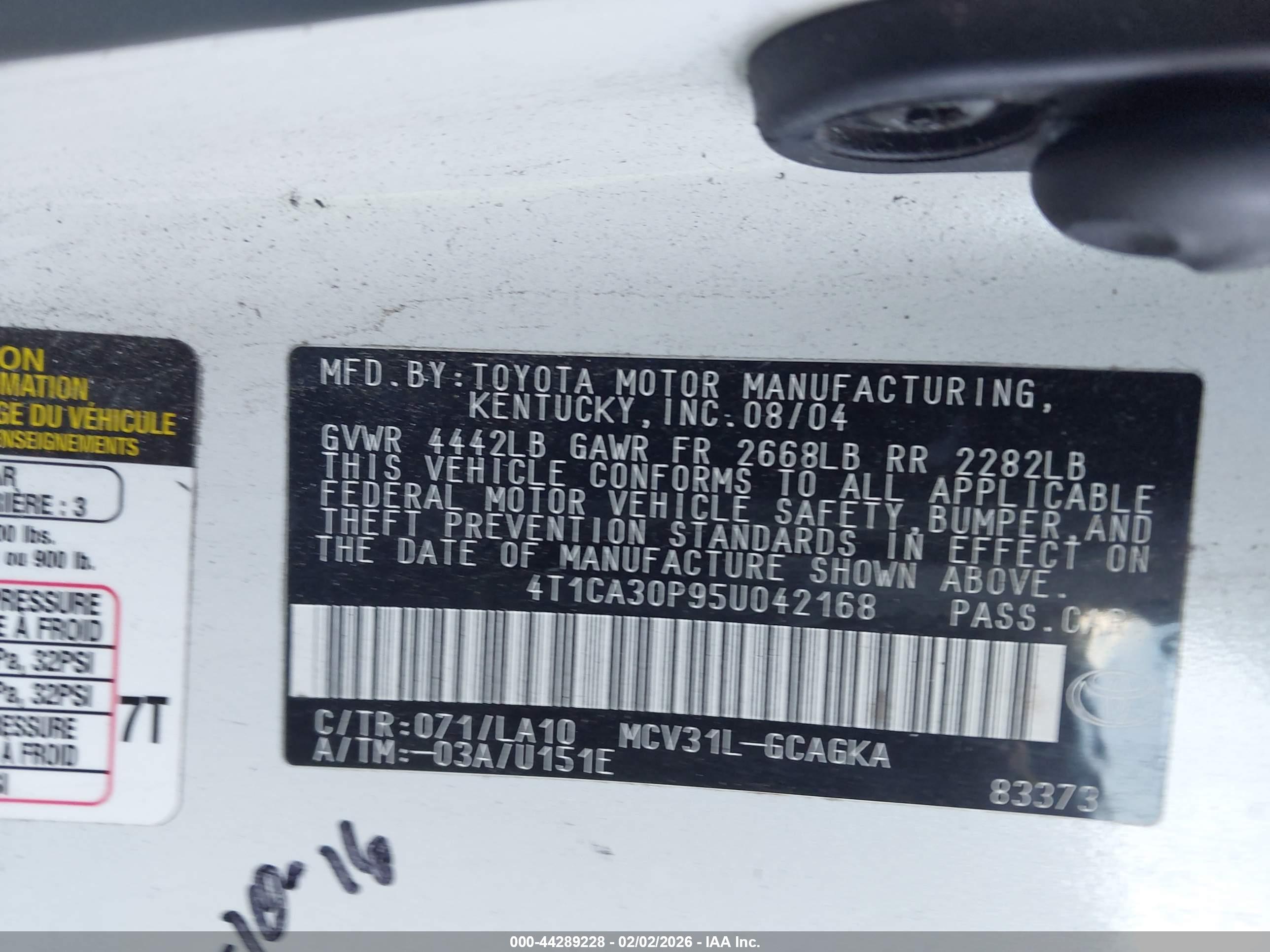 TOYOTA CAMRY image 9