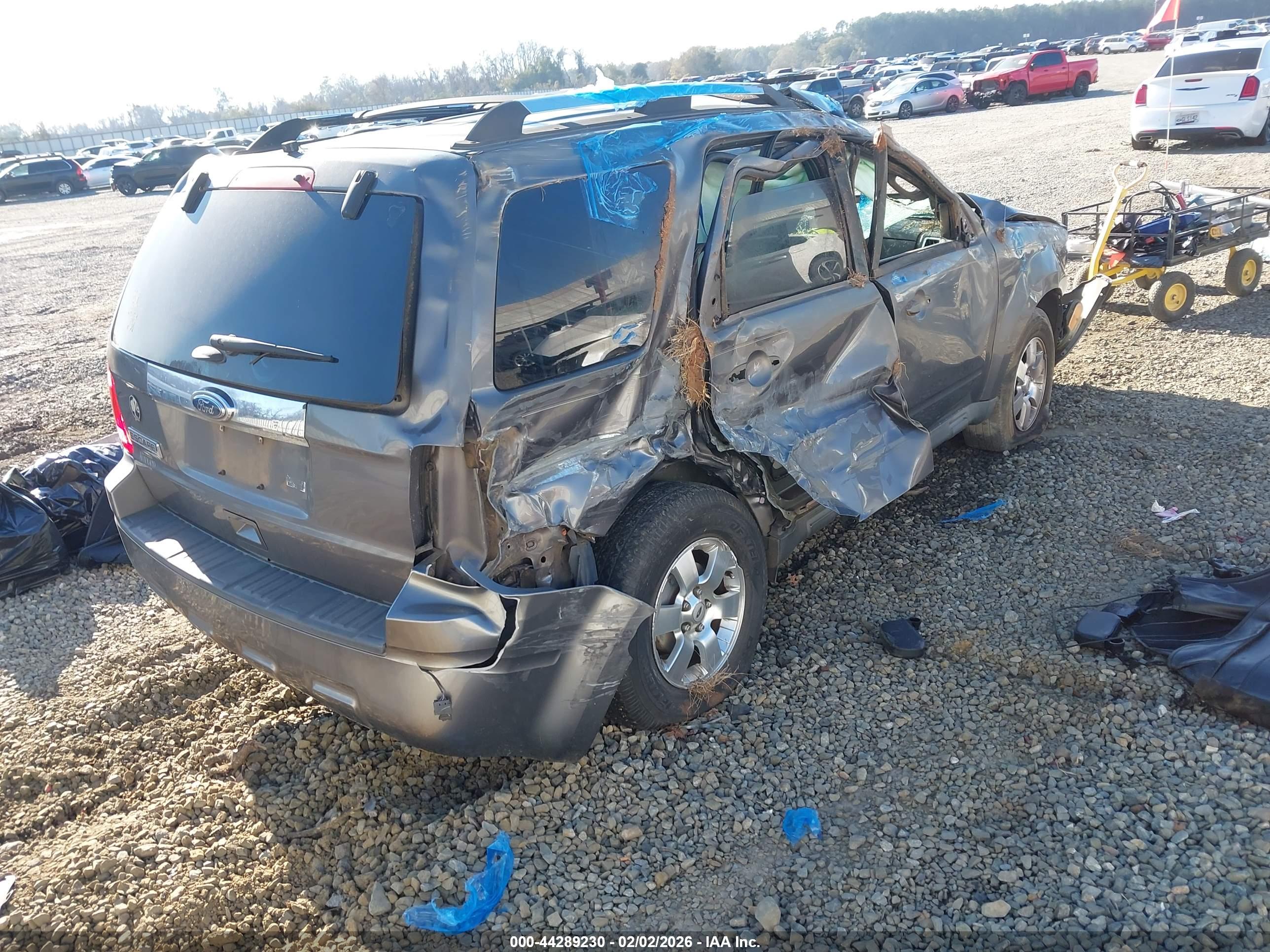 FORD ESCAPE image 4
